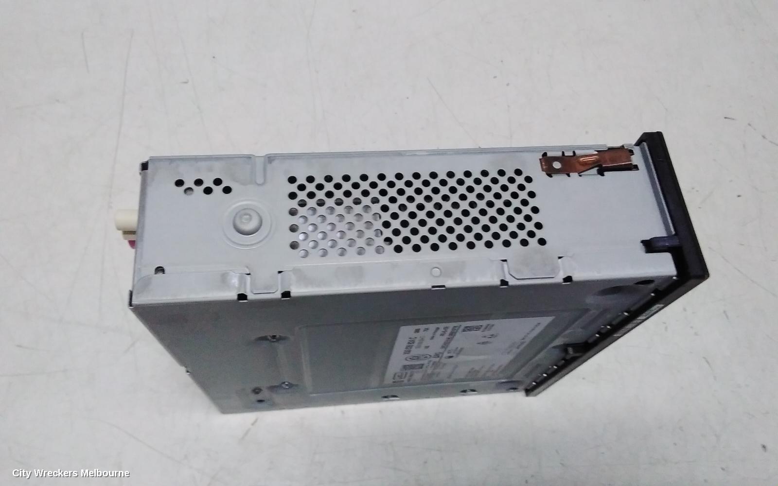 VOLKSWAGEN CRAFTER RADIO/CD/DVD/SAT/TV, DISPLAY UNIT, 8IN, TOUCHSCREEN, SY1, 08/2017 ONWARDS