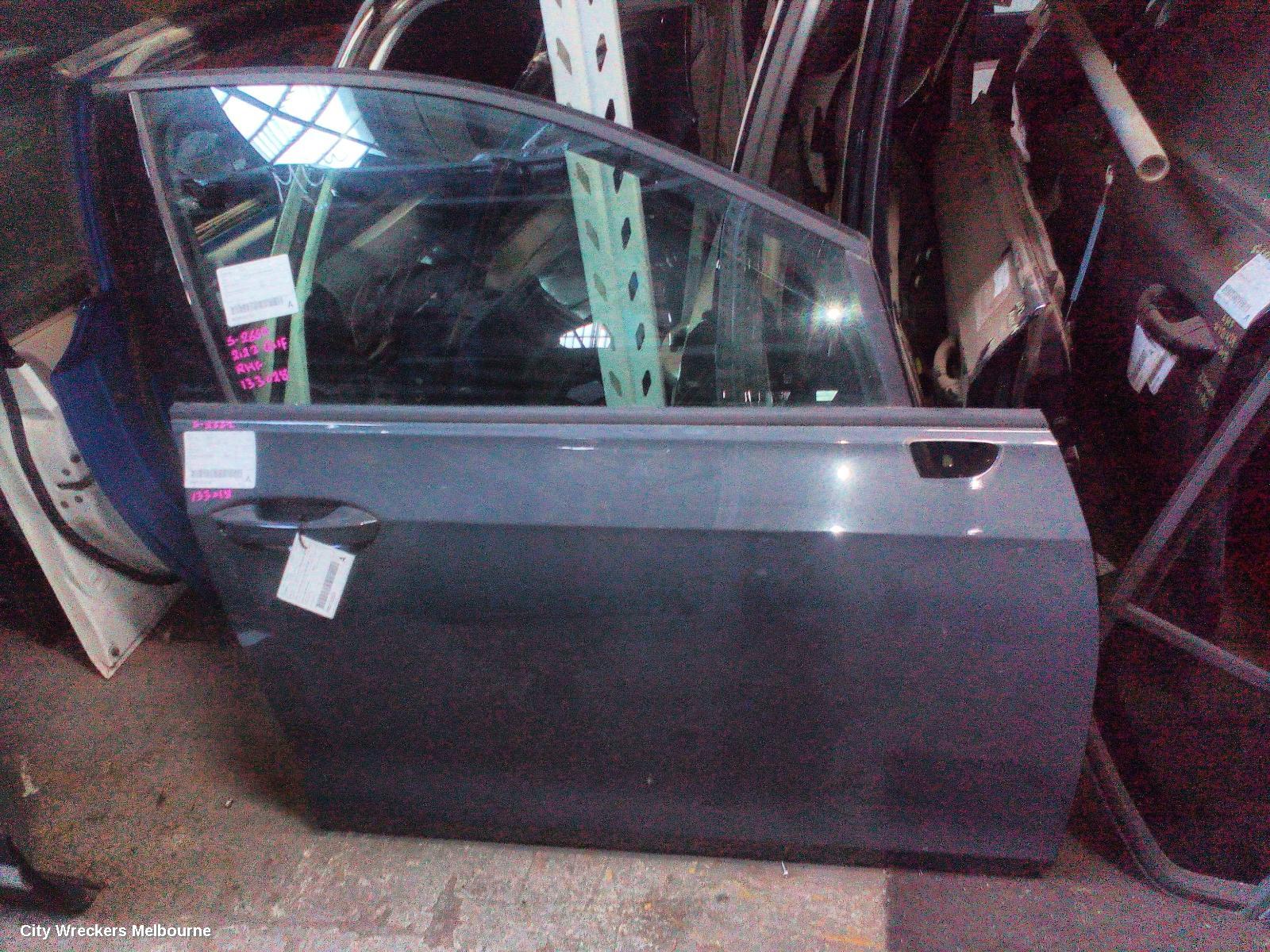 VOLKSWAGEN GOLF RIGHT FRONT DOOR, GEN 8, 09/2020 ONWARDS
