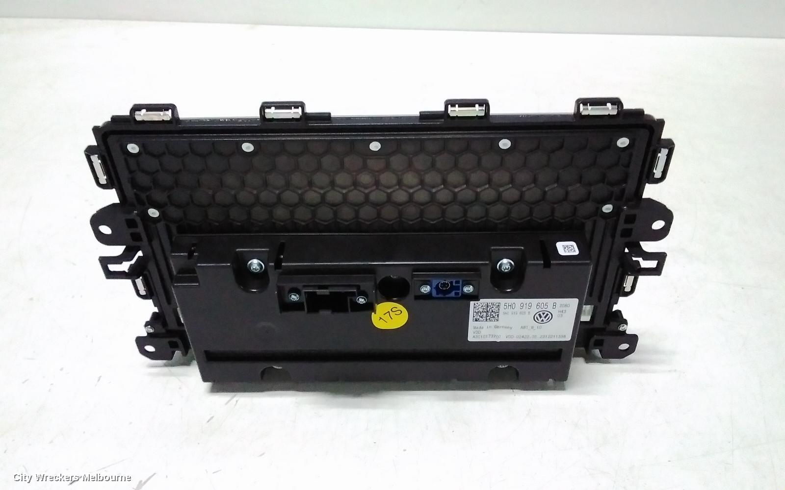 VOLKSWAGEN GOLF RADIO/CD/DVD/SAT/TV, DISPLAY UNIT, 10IN TOUCHSCREEN, W/ SAT NAV TYPE, GEN 8, 09/2020 ONWARDS