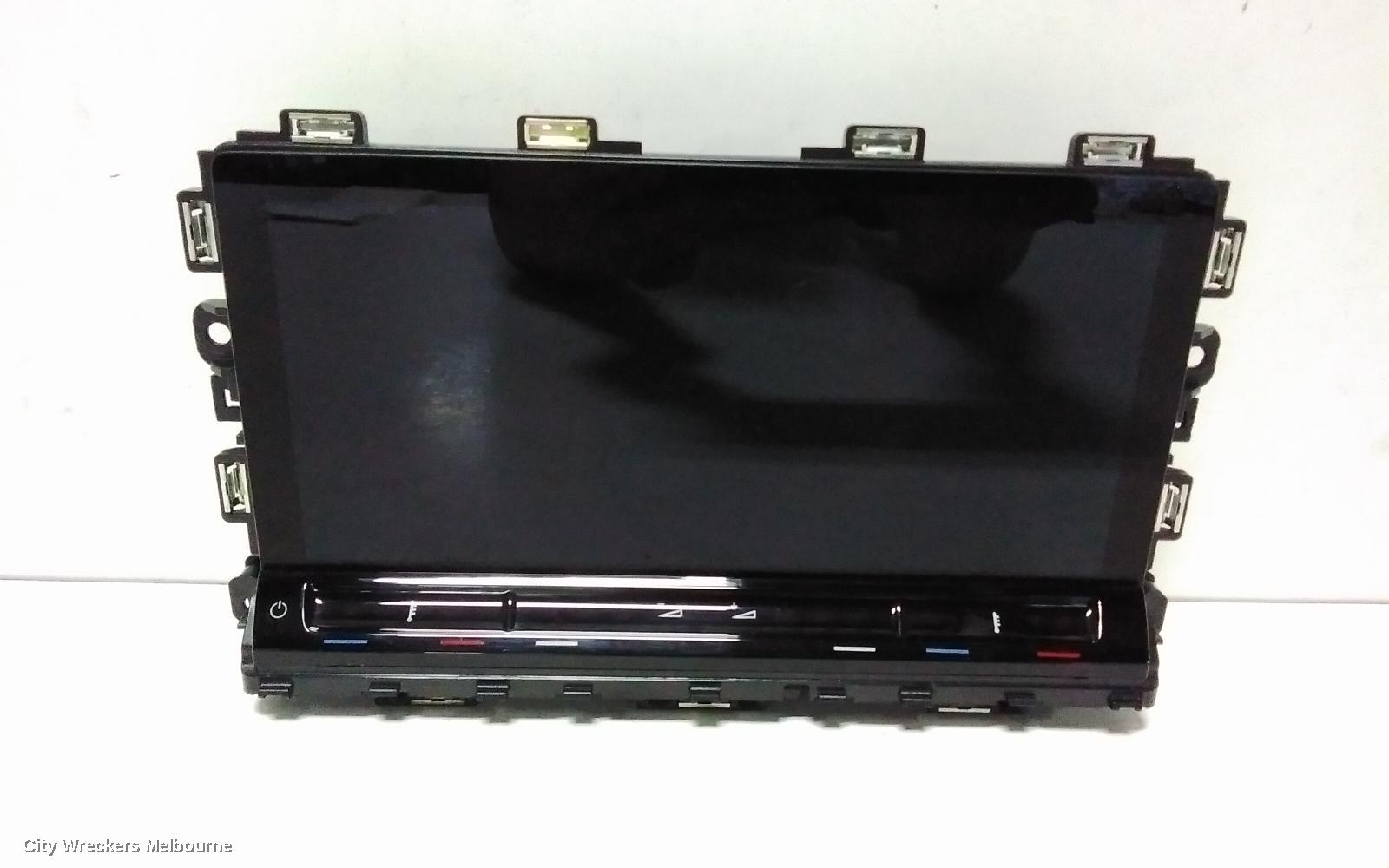 VOLKSWAGEN GOLF RADIO/CD/DVD/SAT/TV, DISPLAY UNIT, 10IN TOUCHSCREEN, W/ SAT NAV TYPE, GEN 8, 09/2020 ONWARDS