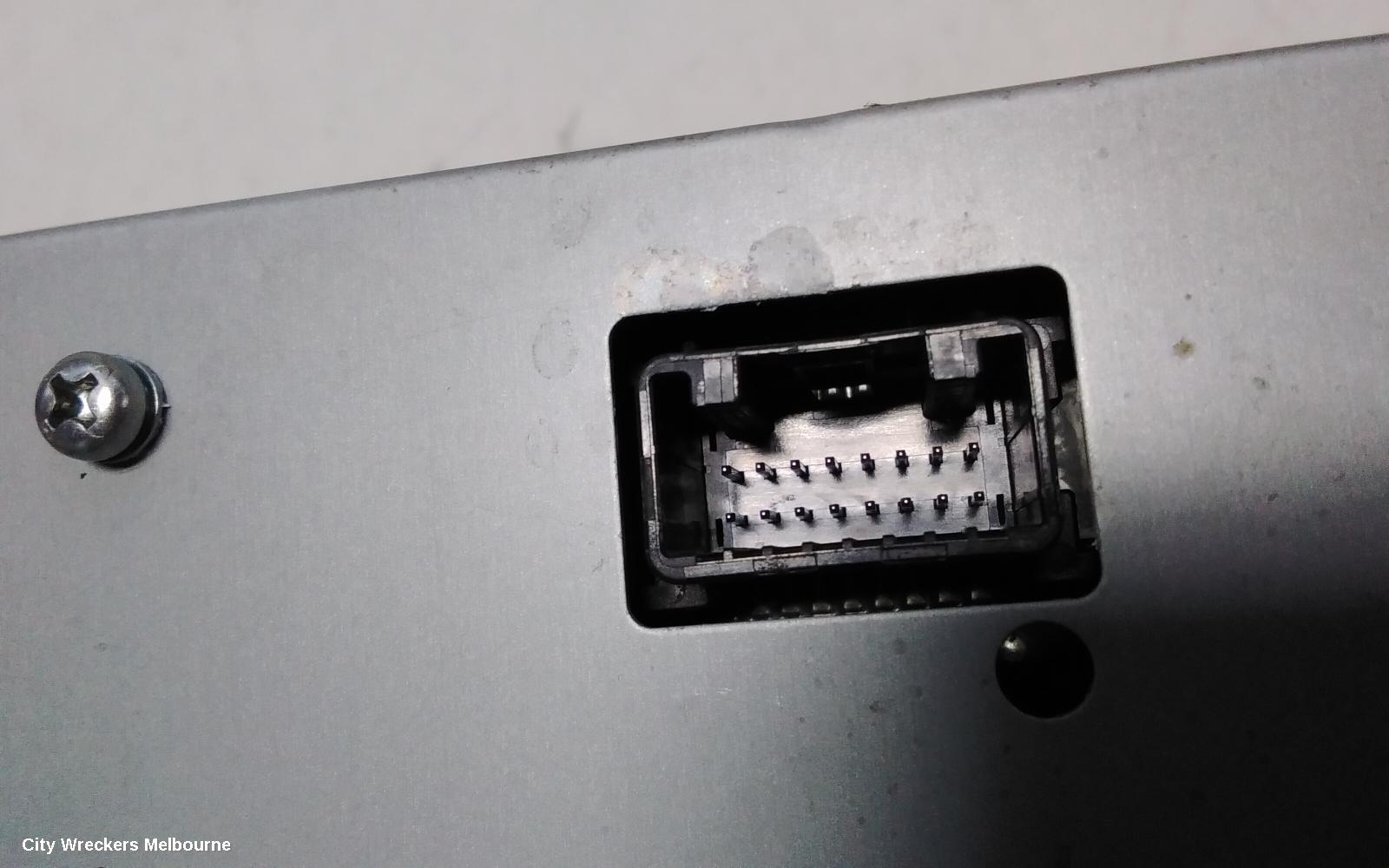 TOYOTA PRADO RADIO/CD/DVD/SAT/TV, AFTERMARKET, 150 SERIES, 08/2009 ONWARDS