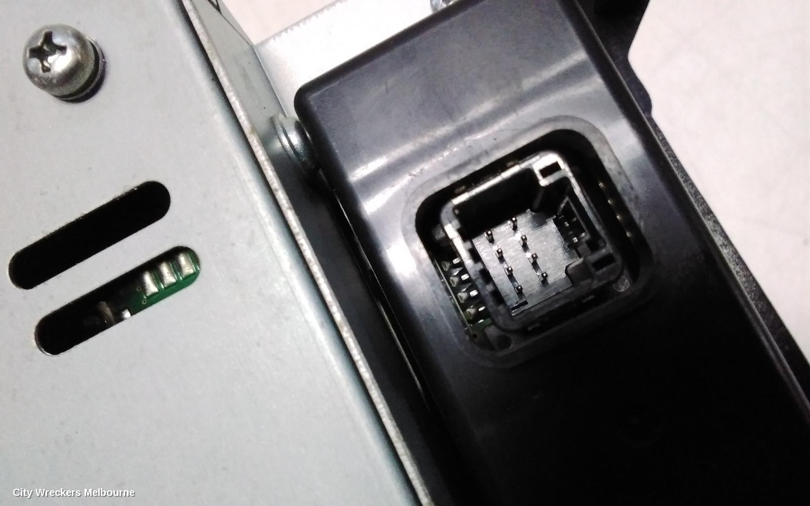 TOYOTA PRADO RADIO/CD/DVD/SAT/TV, AFTERMARKET, 150 SERIES, 08/2009 ONWARDS