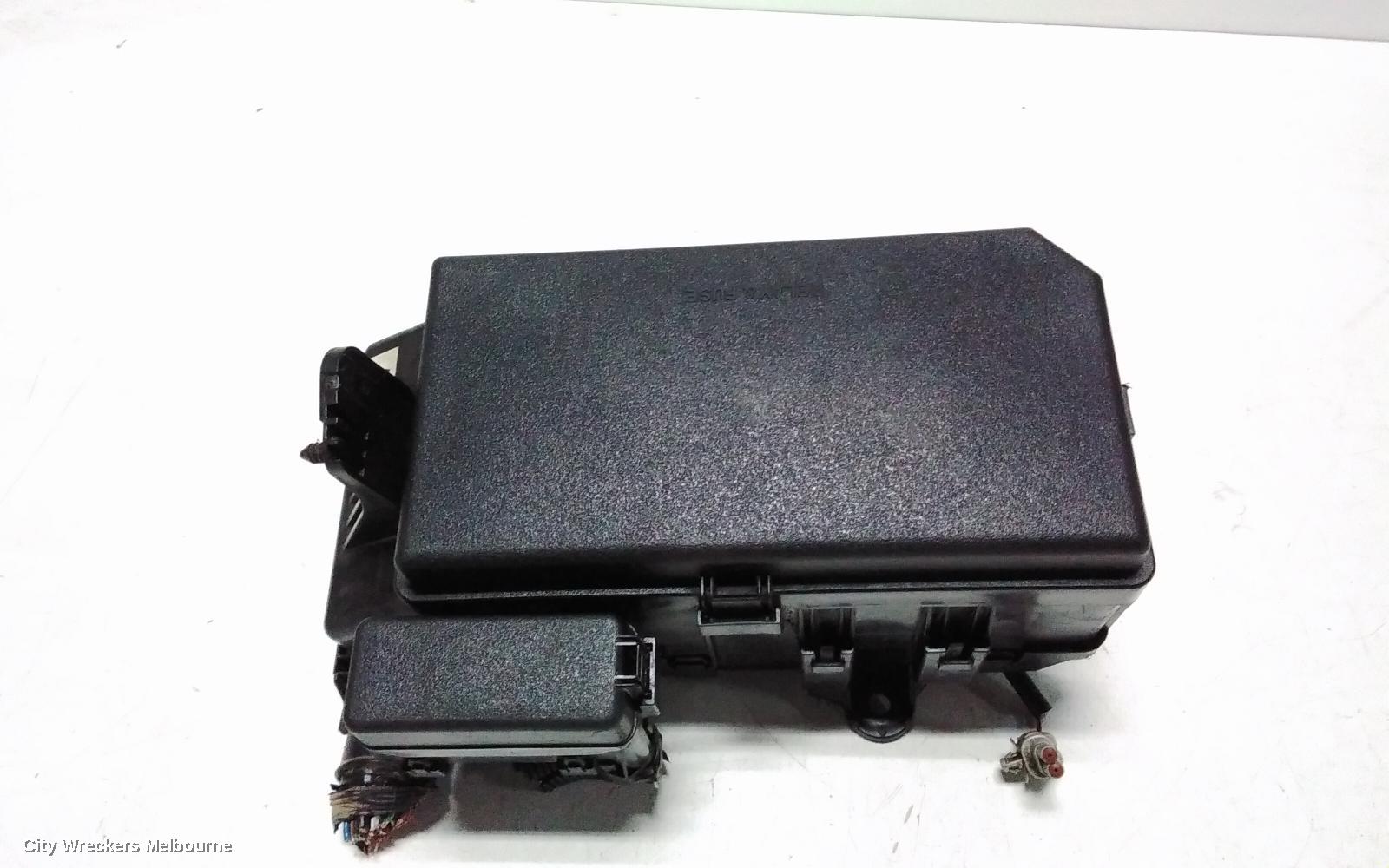 TOYOTA PRADO FUSE BOX, 150 SERIES, ENGINE BAY, MAIN RELAY/FUSE BOX, DIESEL, 3.0, 1KD-FTV, 08/2009 - 05/2015