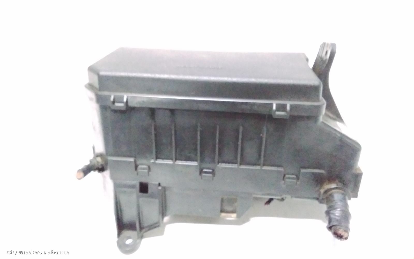 TOYOTA PRADO FUSE BOX, 150 SERIES, ENGINE BAY, MAIN RELAY/FUSE BOX, DIESEL, 3.0, 1KD-FTV, 08/2009 - 05/2015