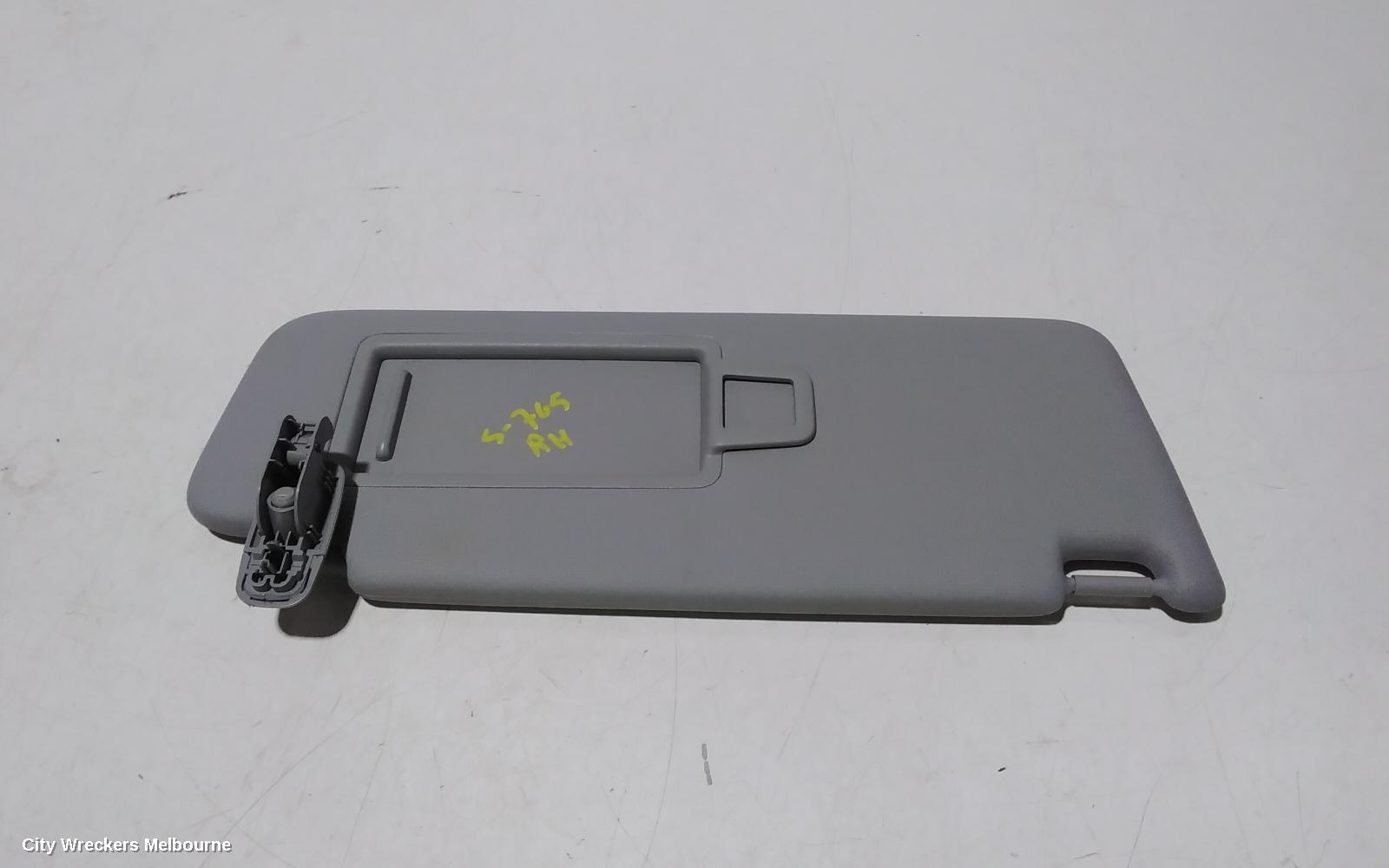 AUDI Q2 SUNVISOR, GA, 10/2016 ONWARDS