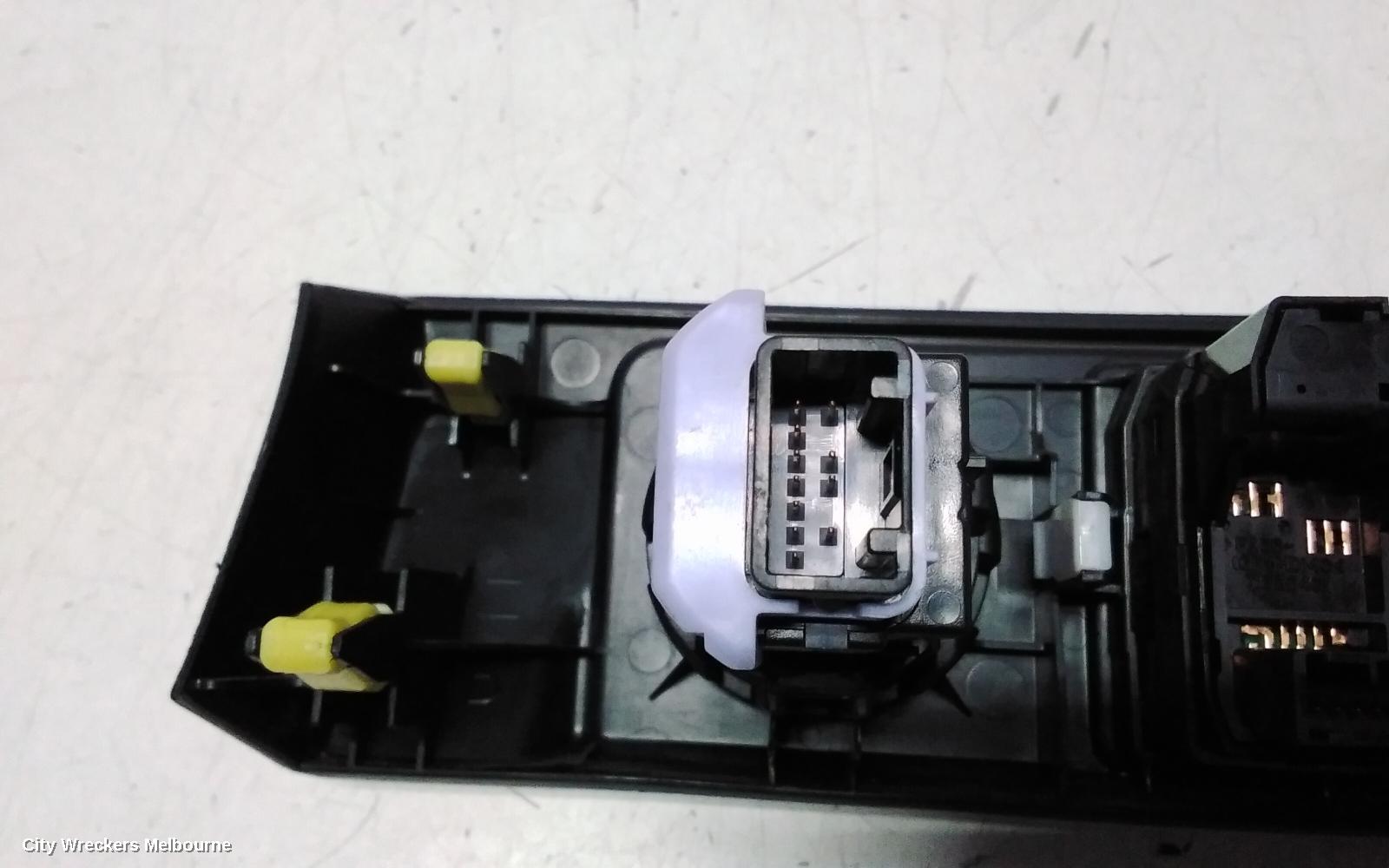TOYOTA PRADO, ENGINE START/STOP SWITCH, 150 SERIES, 4WD 08/2009 ONWARDS
