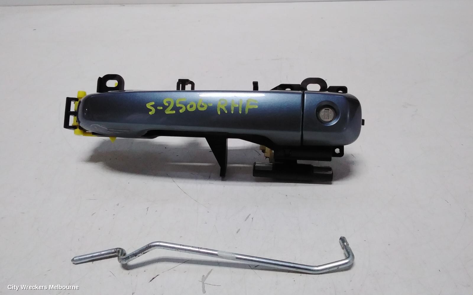 TOYOTA PRADO DOOR HANDLE, OUTER, RH FRONT, COLOUR CODED, 150 SERIES, 08/2009 ONWARDS