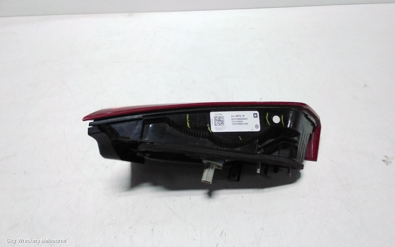 HOLDEN EQUINOX REAR GARNISH, TAILGATE LAMP (RH SIDE), STANDARD TYPE, EQ, 09/2017 - 12/2020