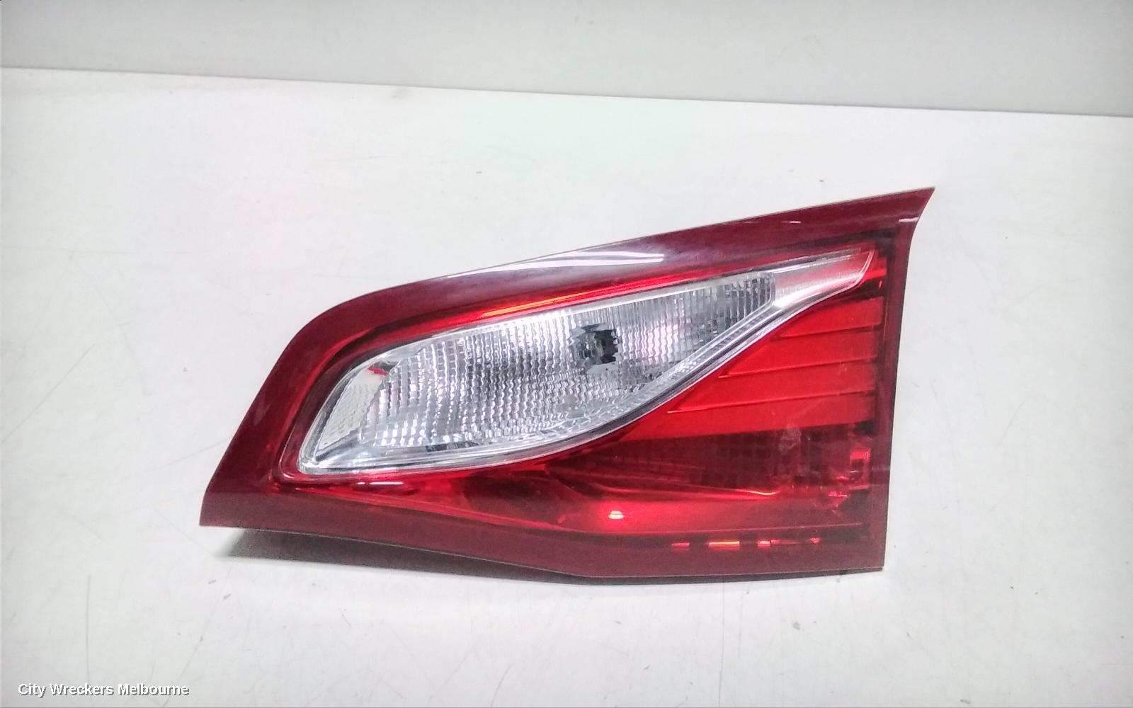 HOLDEN EQUINOX REAR GARNISH, TAILGATE LAMP (RH SIDE), STANDARD TYPE, EQ, 09/2017 - 12/2020