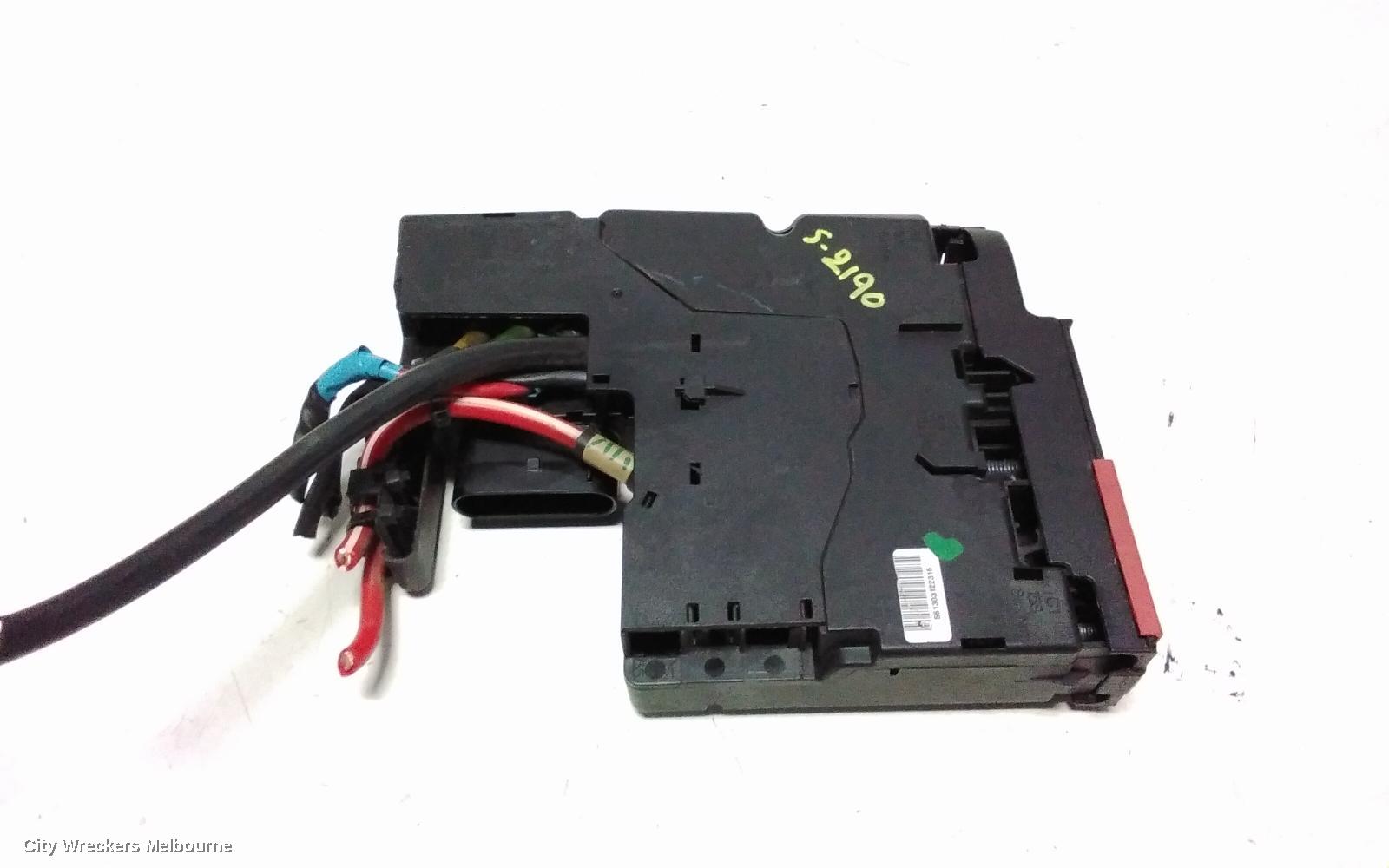 MERCEDES C CLASS FUSE BOX, ENGINE BAY, PETROL, W204/S204/C204, 07/2007 - 01/2015