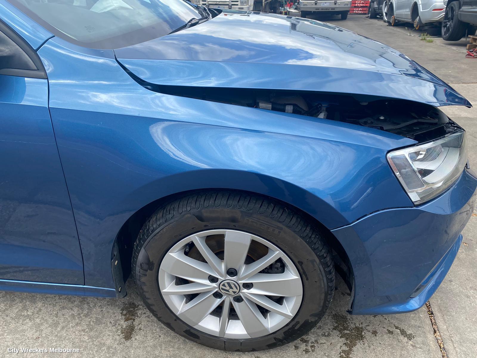 VOLKSWAGEN JETTA LEFT FRONT WINDOW REG/MOTOR, 1B, 02/2011 - 12/2017