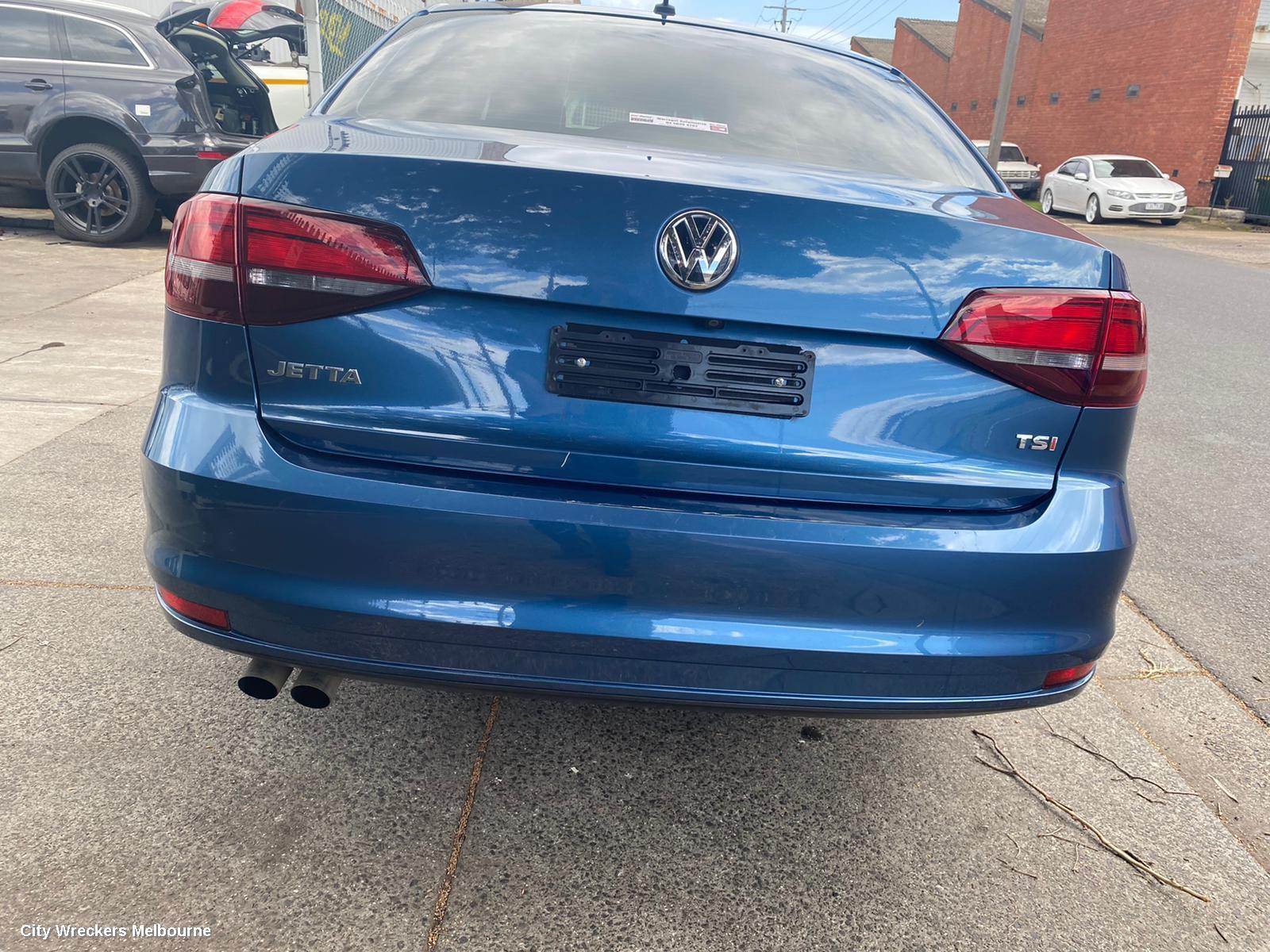 VOLKSWAGEN JETTA RIGHT GUARD, 1B, 02/2011 - 12/2017