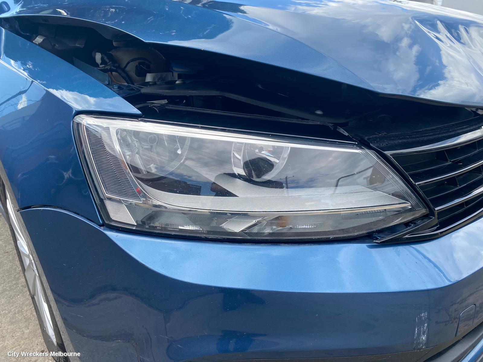 VOLKSWAGEN JETTA LEFT FRONT WINDOW REG/MOTOR, 1B, 02/2011 - 12/2017