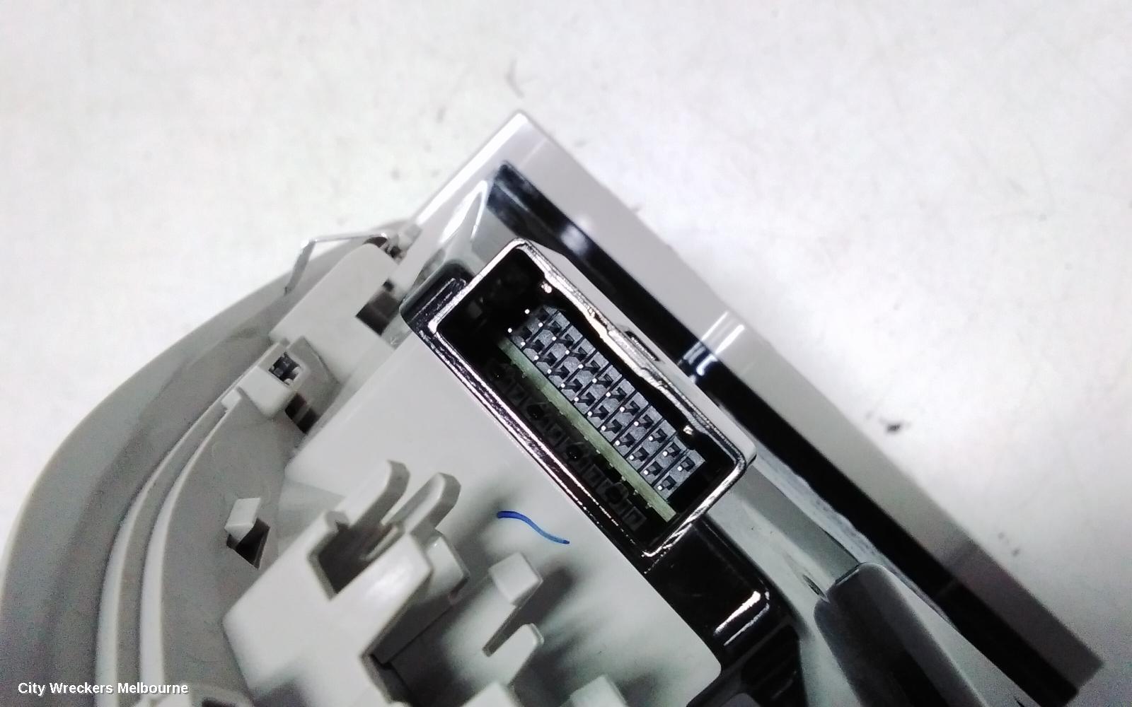 HAVAL JOLION COURTESY LIGHT, A01, FRONT, W/ SUNROOF CONTROLS TYPE, 02/2021 ONWARDS