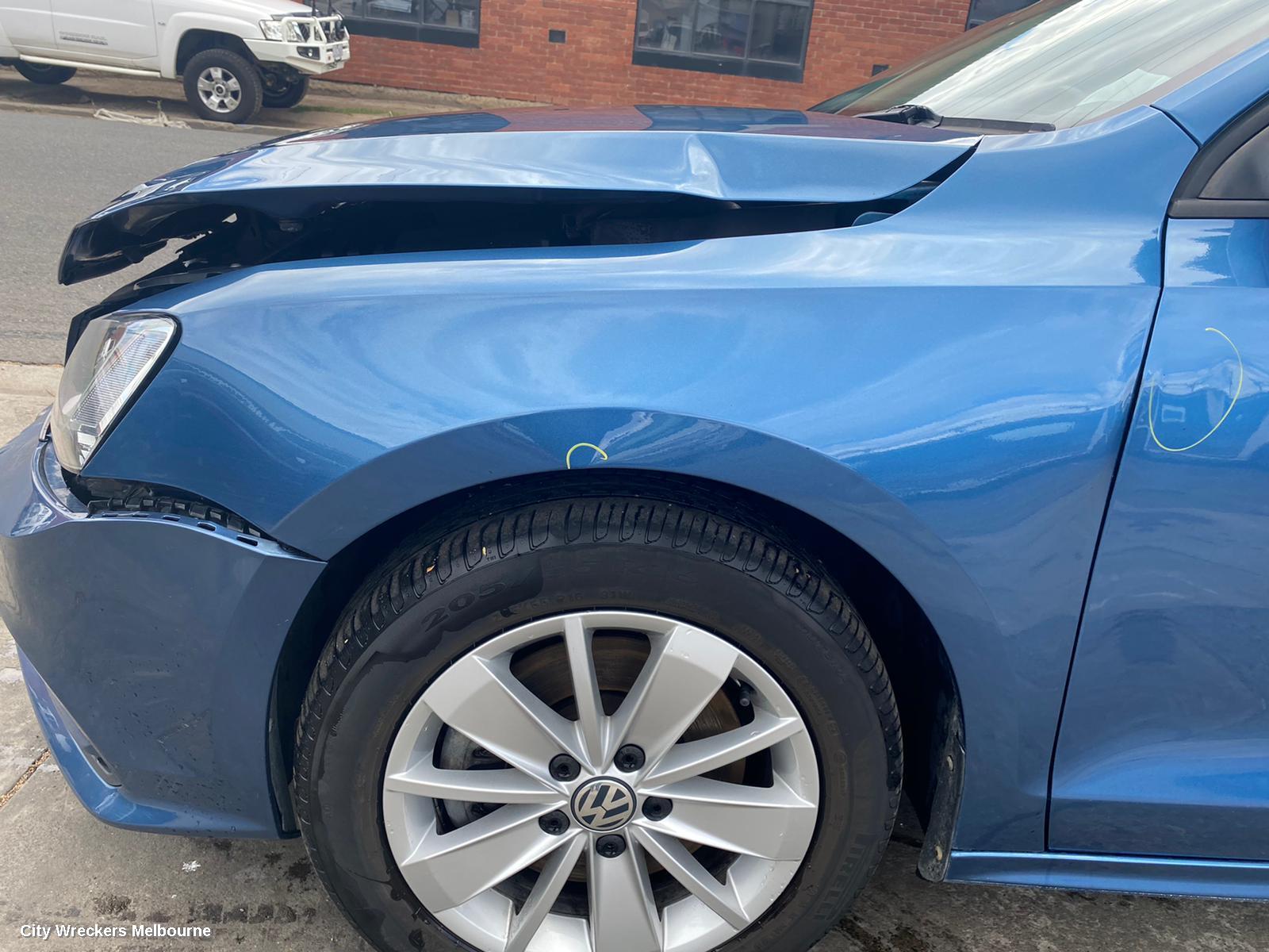 VOLKSWAGEN JETTA LEFT FRONT WINDOW REG/MOTOR, 1B, 02/2011 - 12/2017