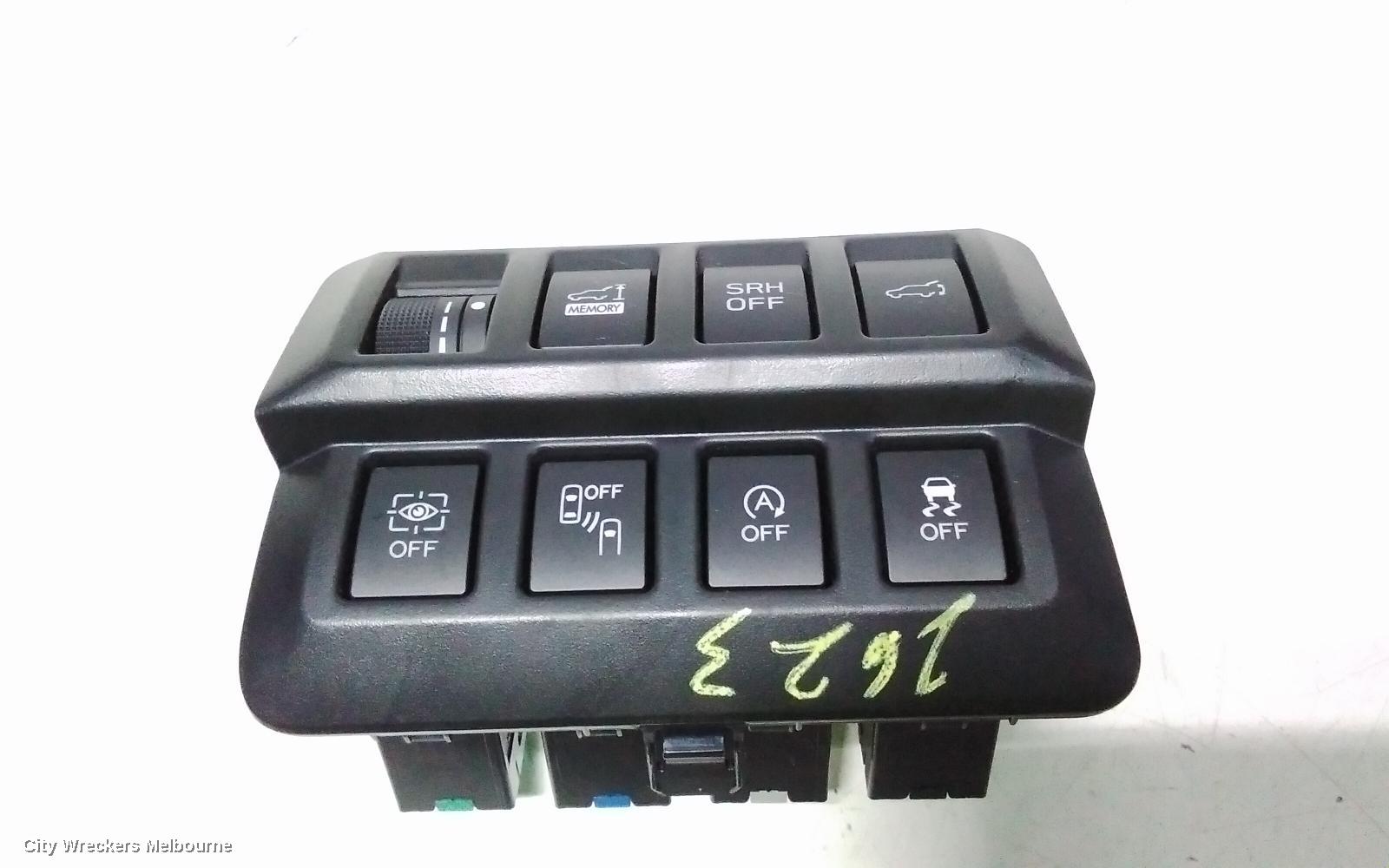 SUBARU FORESTER, SK, 08/2018 - 11/2024, SWITCH COMPARTMENT ON THE DASH RIGHT SIDE / CHECK PHOTO : 118131