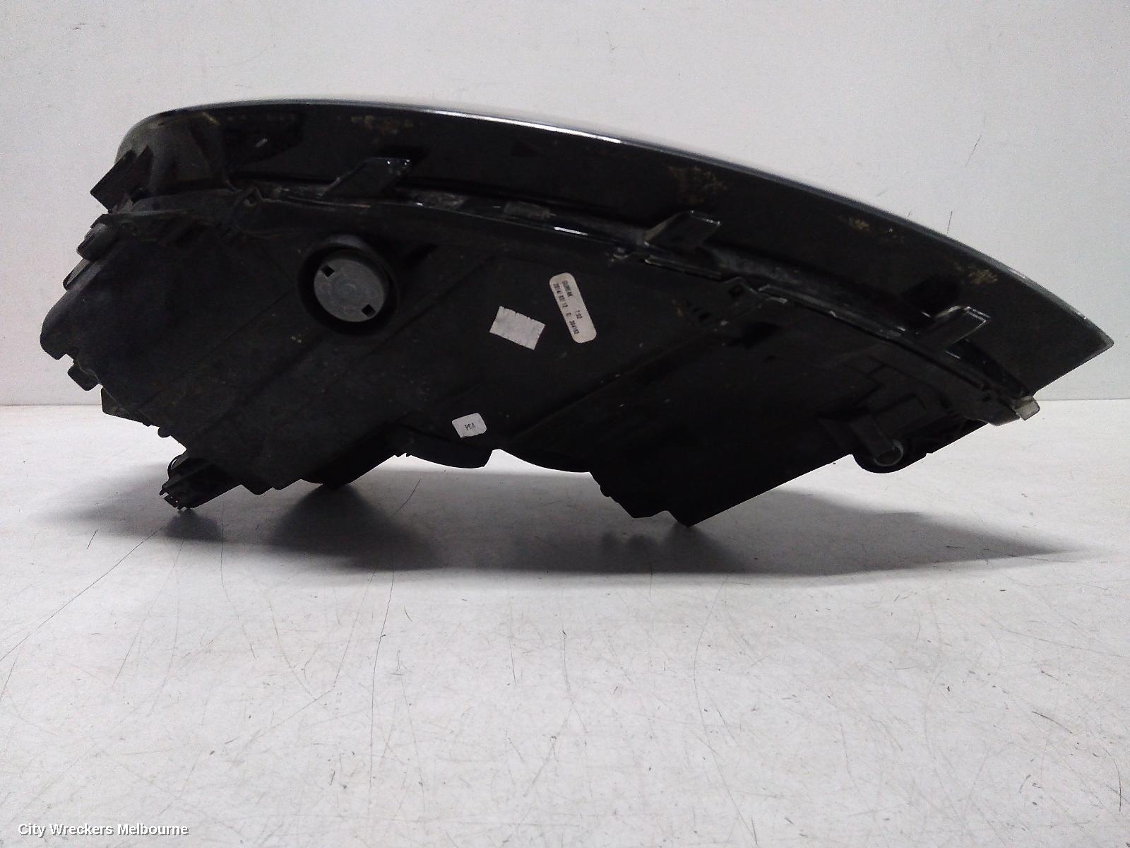 VOLKSWAGEN GOLF RIGHT HEADLAMP, GEN 7, STANDARD/TSI/COMFORTLINE/HIGHLINE/GTI, HALOGEN TYPE, GEN 7, 12/2012 - 03/2017