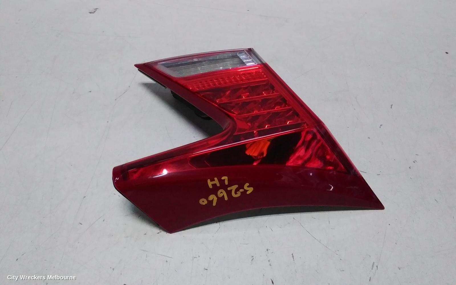 HONDA CIVIC REAR GARNISH, TAILGATE LAMP (LH SIDE), 9TH GEN, HATCH (VIN SHHFK), 06/2012 - 03/2015