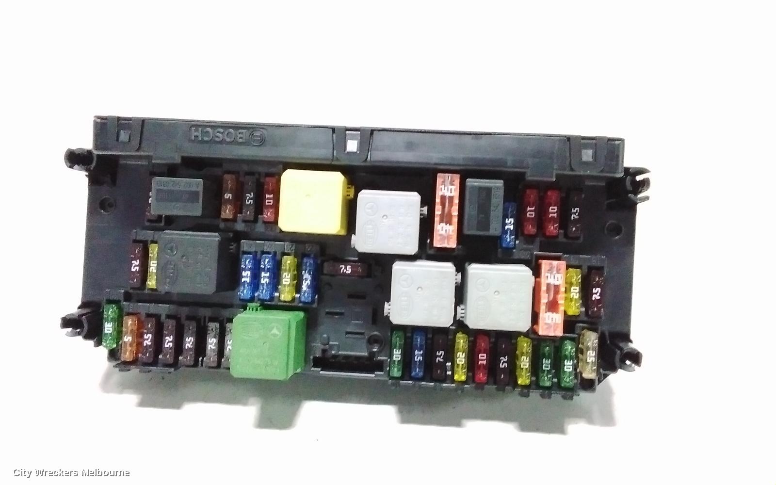 MERCEDES C CLASS FUSE BOX, ENGINE BAY, DIESEL, W204/S204/C204, 07/2007 - 01/2015