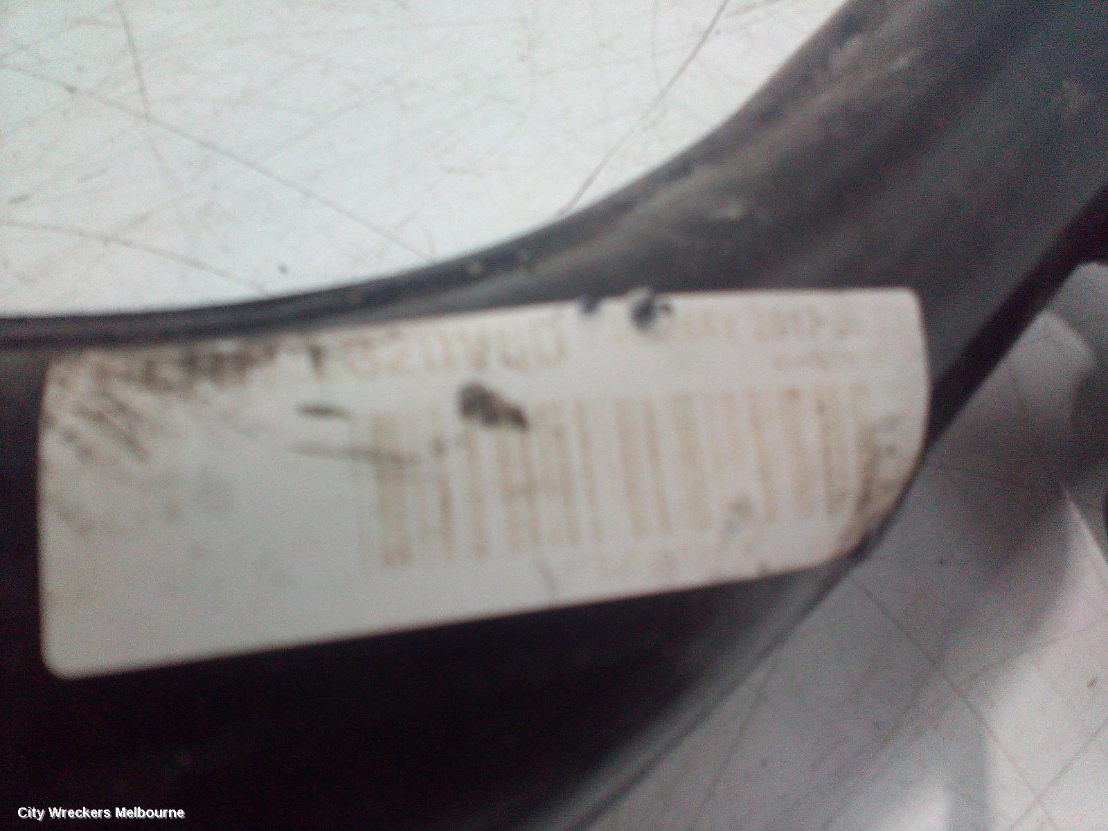 LAND ROVER RANGEROVER SPORT RIGHT FRONT LOWER CONTROL ARM, L320, W/ AIR SUSPENSION TYPE, 08/2005 - 12/2013