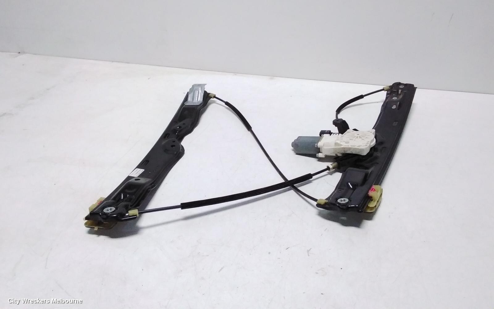 LAND ROVER DISCOVERY SPORT RIGHT FRONT WINDOW REG/MOTOR, L550, 01/2015 ONWARDS