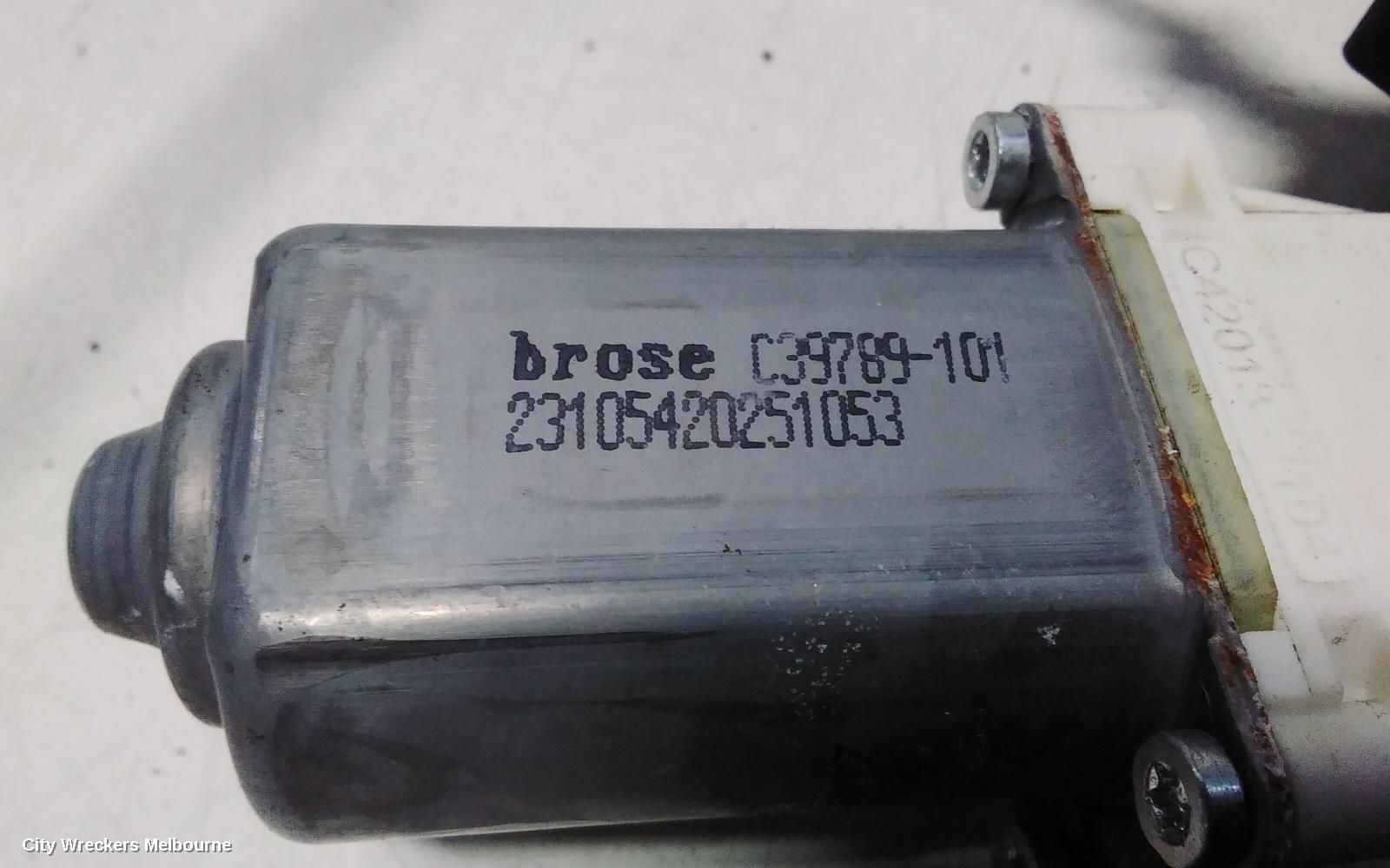 LAND ROVER DISCOVERY SPORT RIGHT FRONT WINDOW REG/MOTOR, L550, 01/2015 ONWARDS