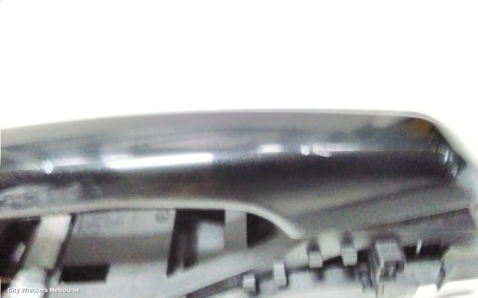 LAND ROVER DISCOVERY SPORT DOOR HANDLE, RH FRONT, OUTER, COLOUR CODED, W/ CHROME INSERT TYPE, L550, 01/2015 - 06/2019