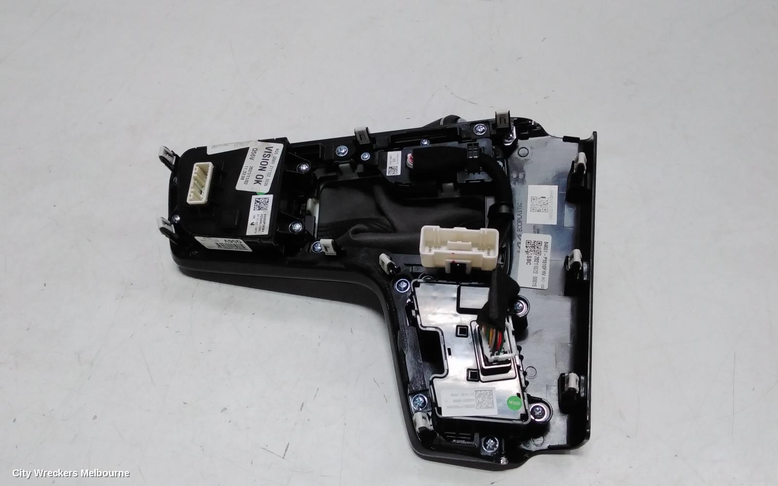KIA SPORTAGE, NQ5, 09/2021 ONWARDS, GEAR SHIFTER SROUND / WITH ALL THE BUTTON / 93300P1KB0: 118272