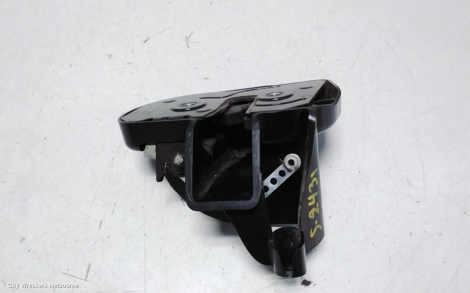 VOLKSWAGEN CADDY DOOR/BOOT/GATE LOCK, RIGHT REAR DOOR SLIDING LOCK, 2K, 12/2004 - 06/2015