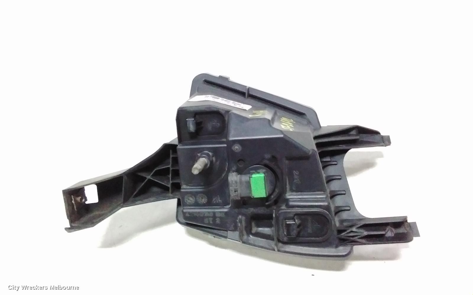 PEUGEOT 407 RIGHT INDICATOR/FOG/SIDE, BUMPER FOGLAMP, COUPE, 12/2005 - 12/2011