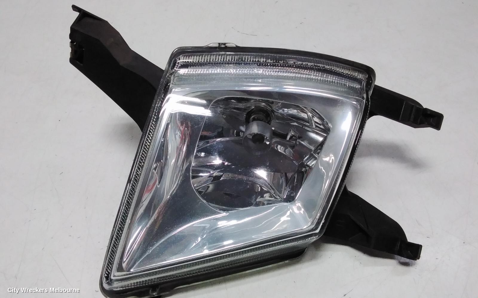 PEUGEOT 407 RIGHT INDICATOR/FOG/SIDE, BUMPER FOGLAMP, COUPE, 12/2005 - 12/2011