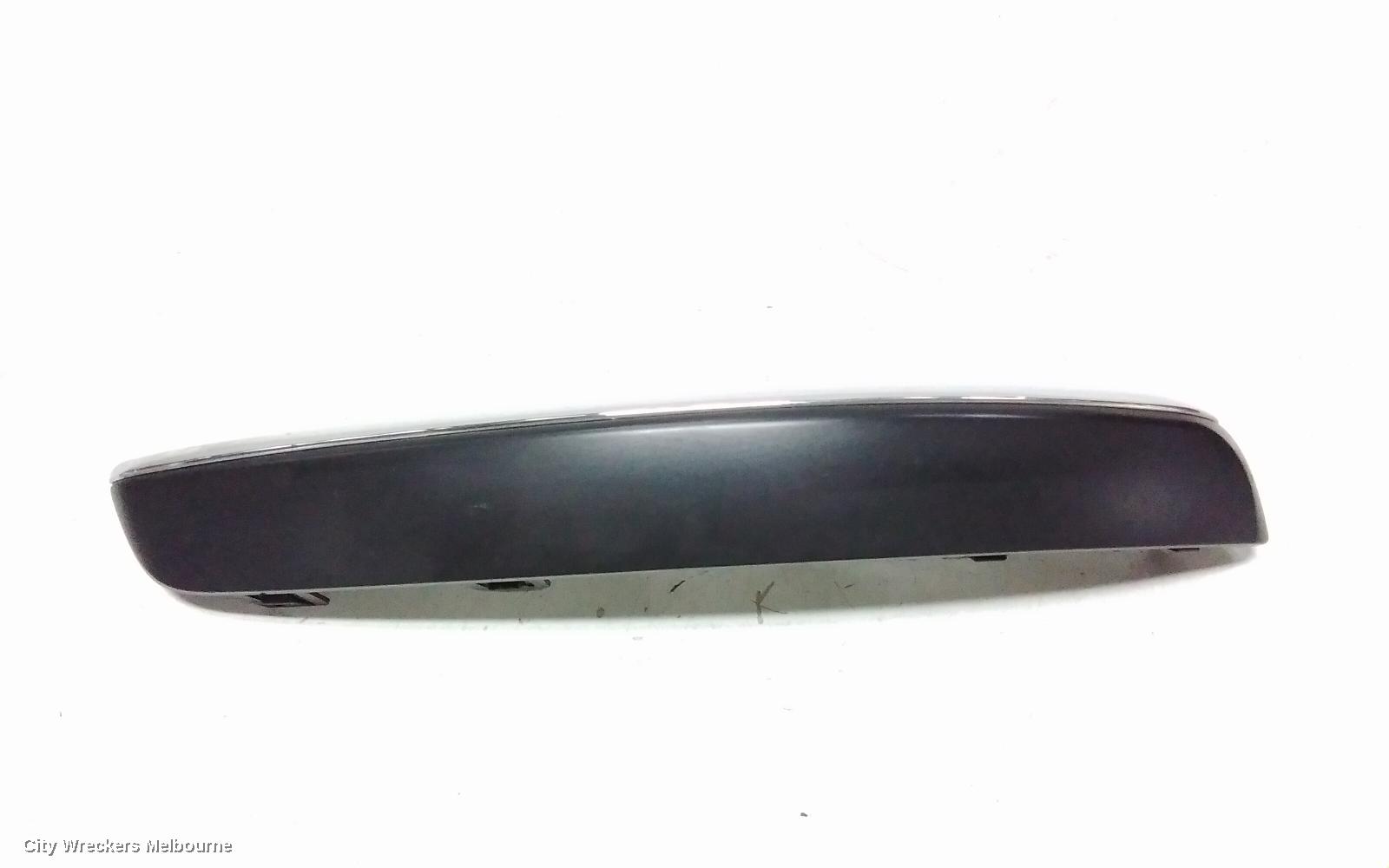 PEUGEOT 407, 09/2004 - 06/2011, RHF  BUMPER  MOULD : 118349