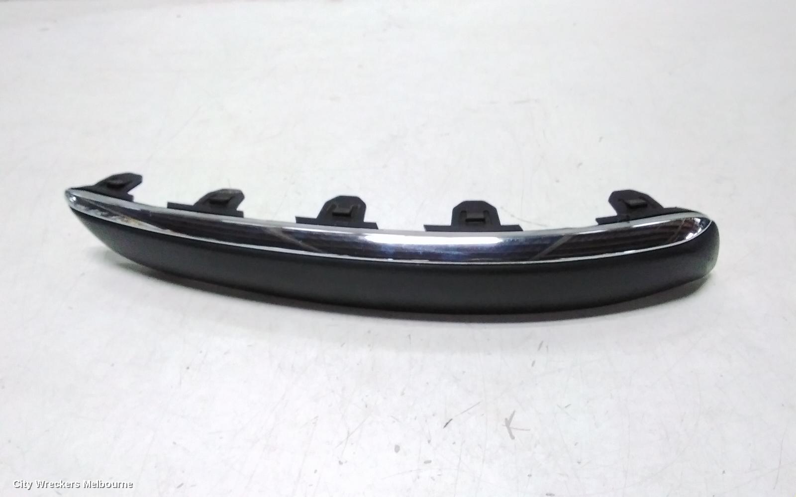PEUGEOT 407, 09/2004 - 06/2011, RHF  BUMPER  MOULD : 118349