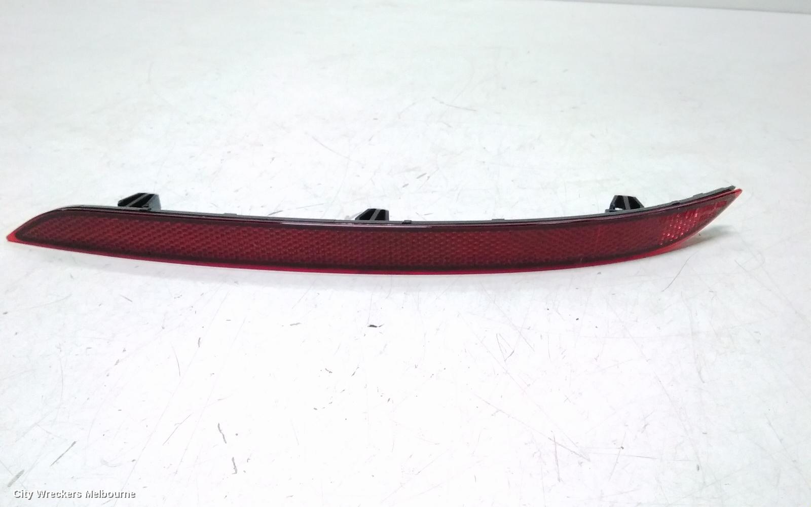 VOLKSWAGEN GOLF LEFT TAILLIGHT, GEN 8, IN BUMPER REFLECTOR, HATCH, 09/2020 ONWARDS