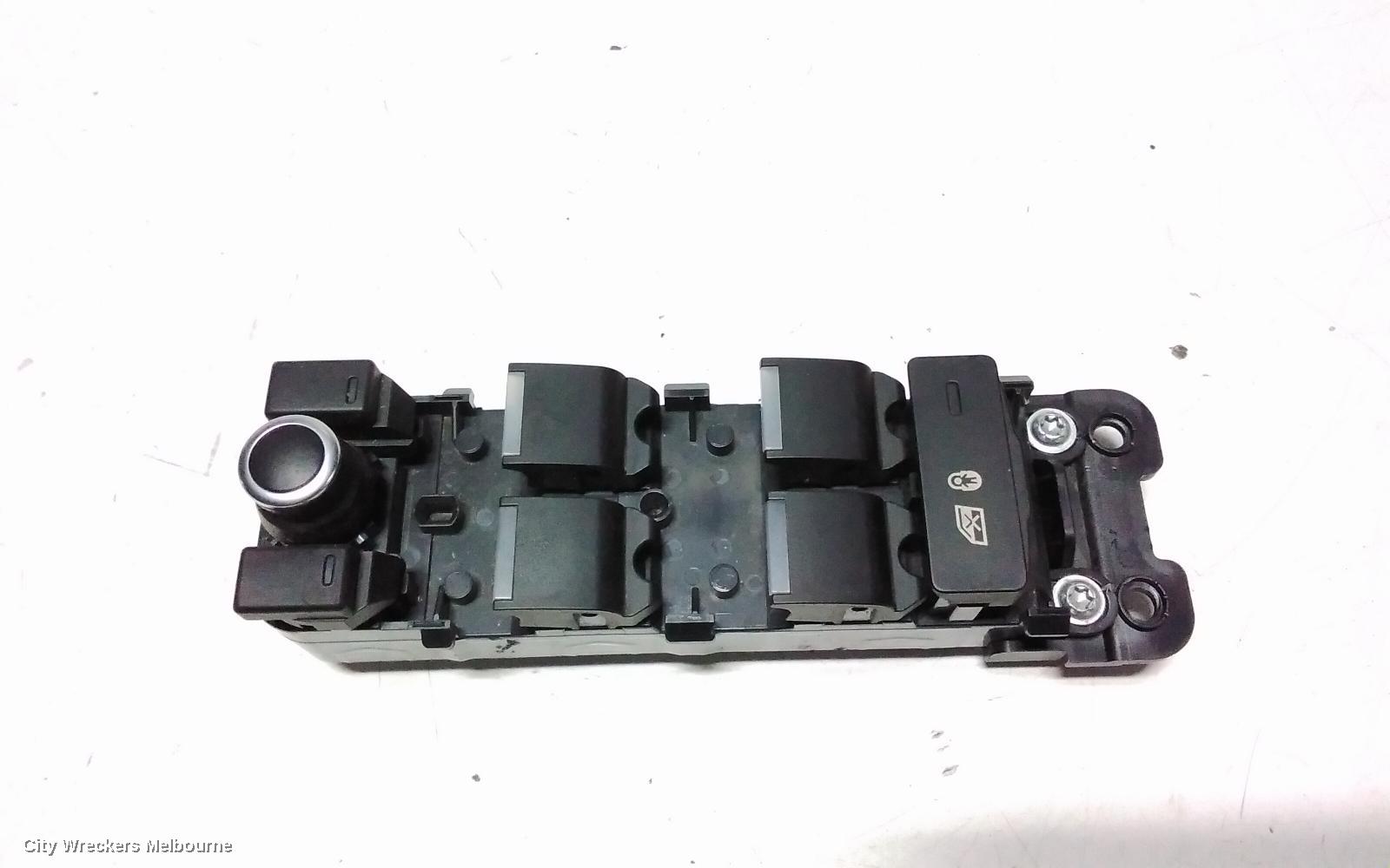 AUDI Q7 PWR DR WIND SWITCH, RH FRONT (MASTER SWITCH), 4L, 09/2006 - 08/2015