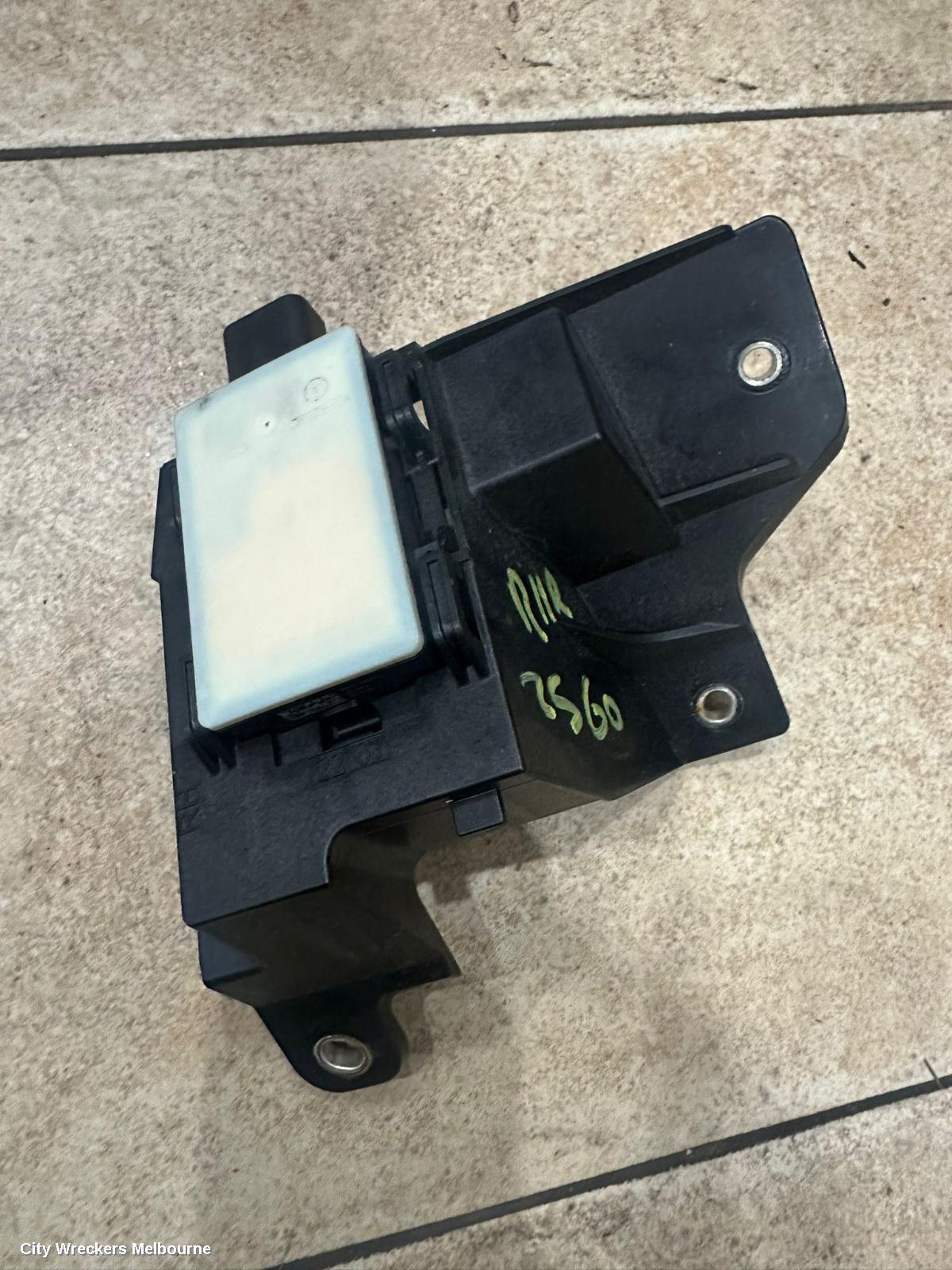 KIA CARNIVAL/GRAND CARNIVAL, KA4, 10/2020 ONWARDS, RIGHT BLIND SPOT MODULE / P/N HKMC 99150-R0000: 118381