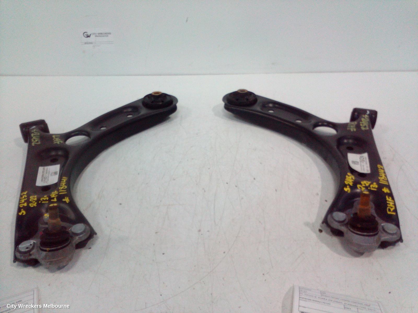 HYUNDAI I30 RIGHT FRONT LOWER CONTROL ARM, PD, HATCH (S. KOREA VIN KMHH), STANDARD TYPE, 03/2017 ONWARDS