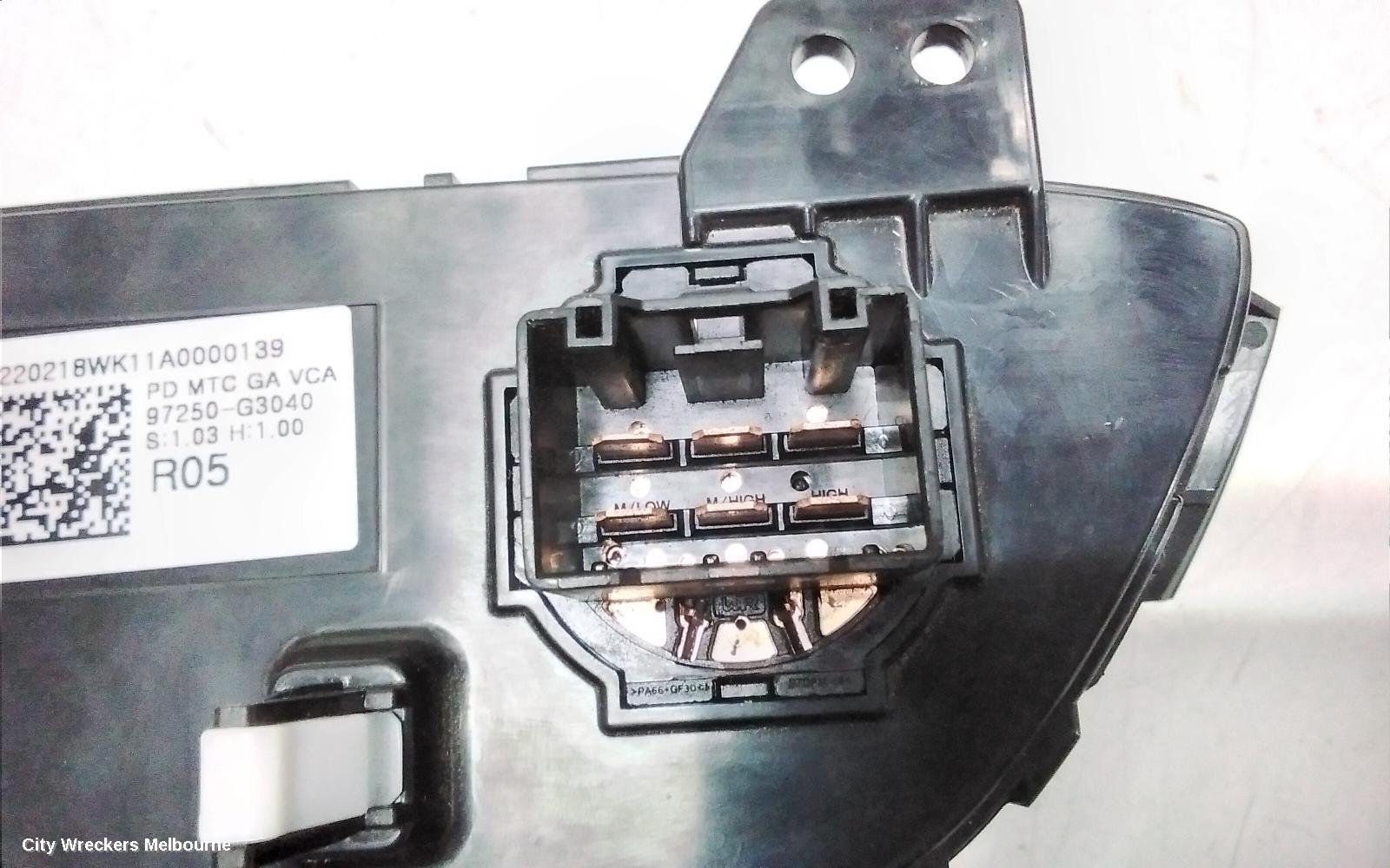 HYUNDAI I30 HEATER/AC CONTROLS, NON CLIMATE CONTROL TYPE, PD, 03/2017 ONWARDS