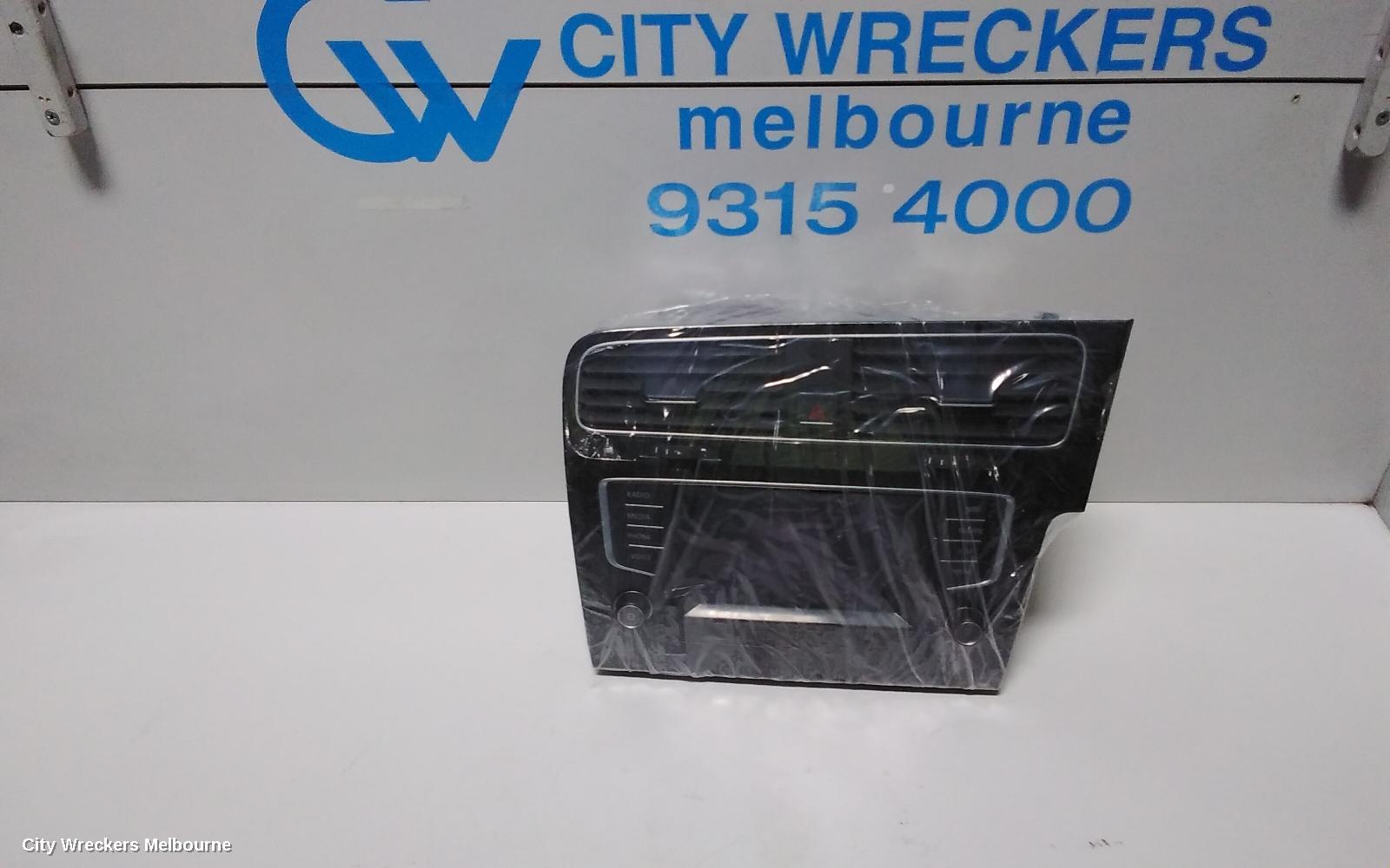 VOLKSWAGEN GOLF RADIO/CD/DVD/SAT/TV, SAT NAV TOUCHSCREEN, GEN 7, 03/2013 - 03/2017