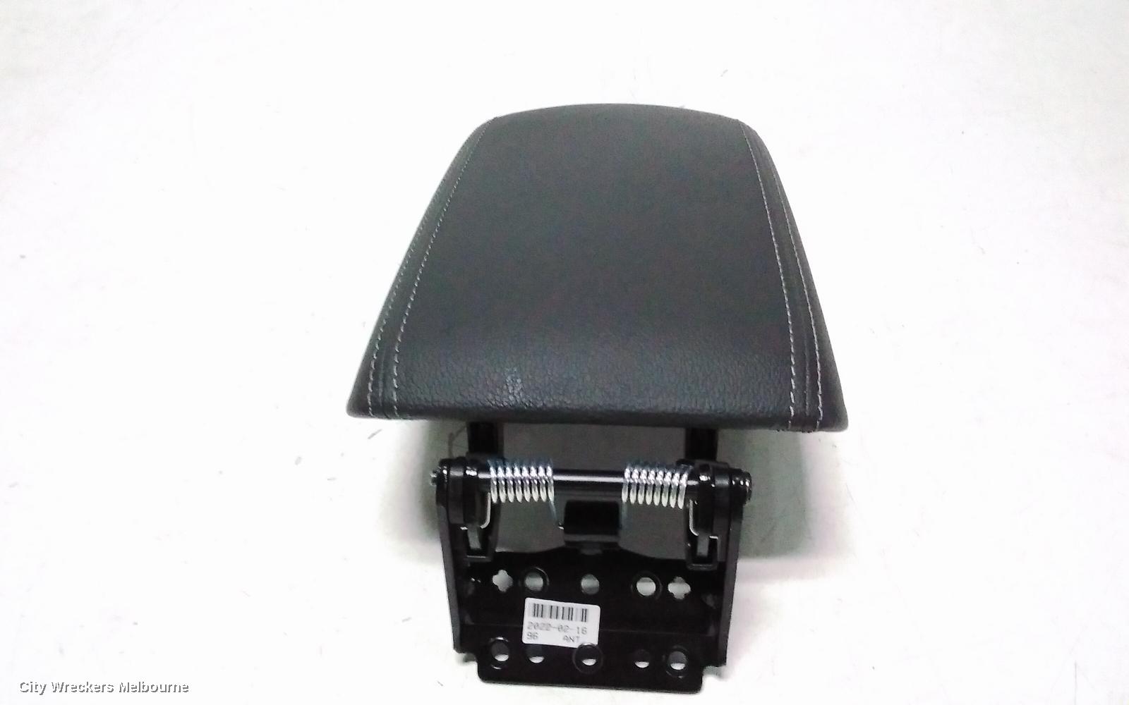 HYUNDAI I30 CONSOLE, PD, HATCH, 03/2017 ONWARDS