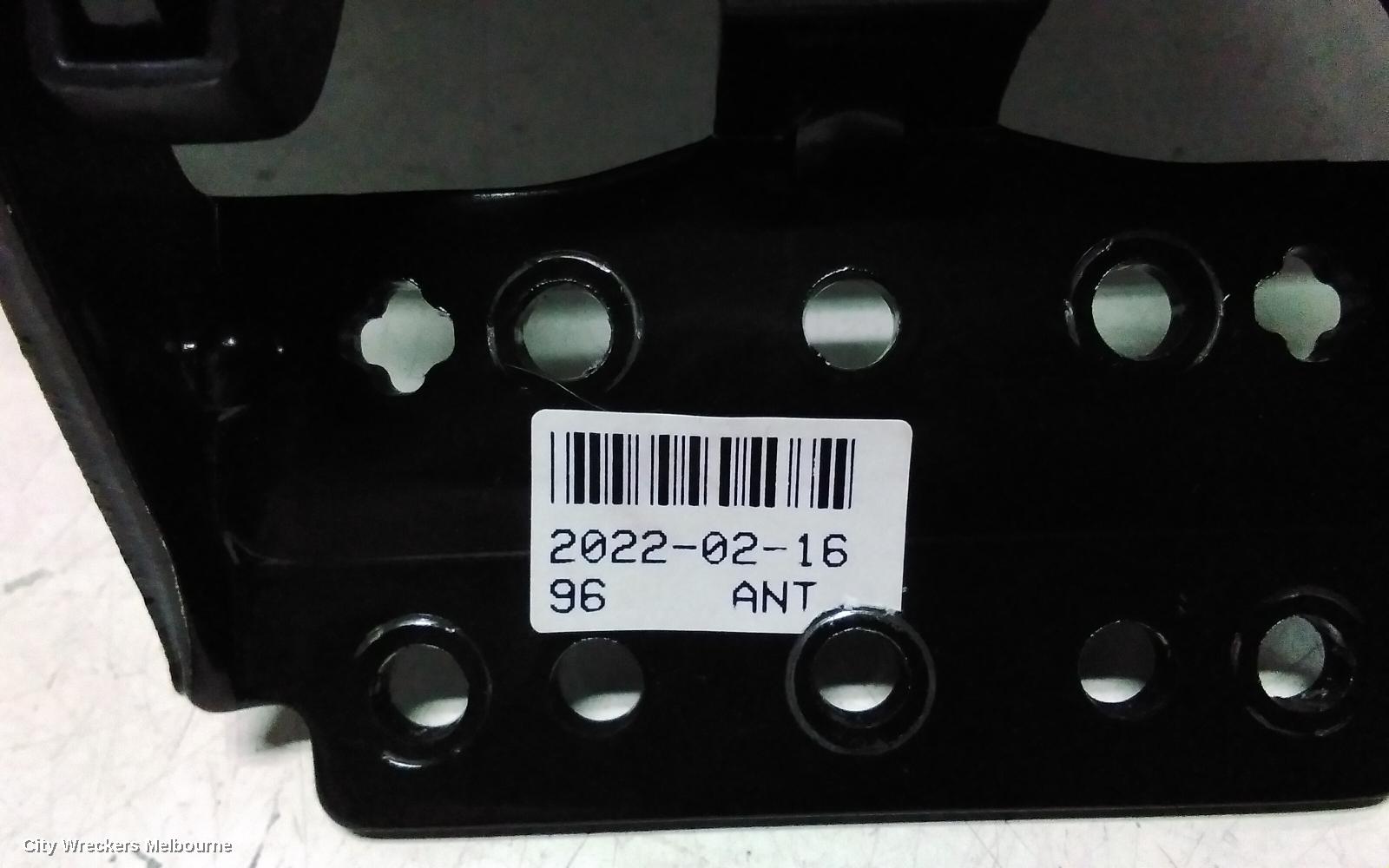 HYUNDAI I30 CONSOLE, PD, HATCH, 03/2017 ONWARDS