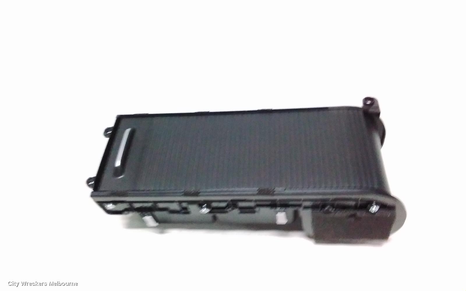 HYUNDAI I30, PD, HATCH, 03/2017 ONWARDS, CUP HOLDER: 118460