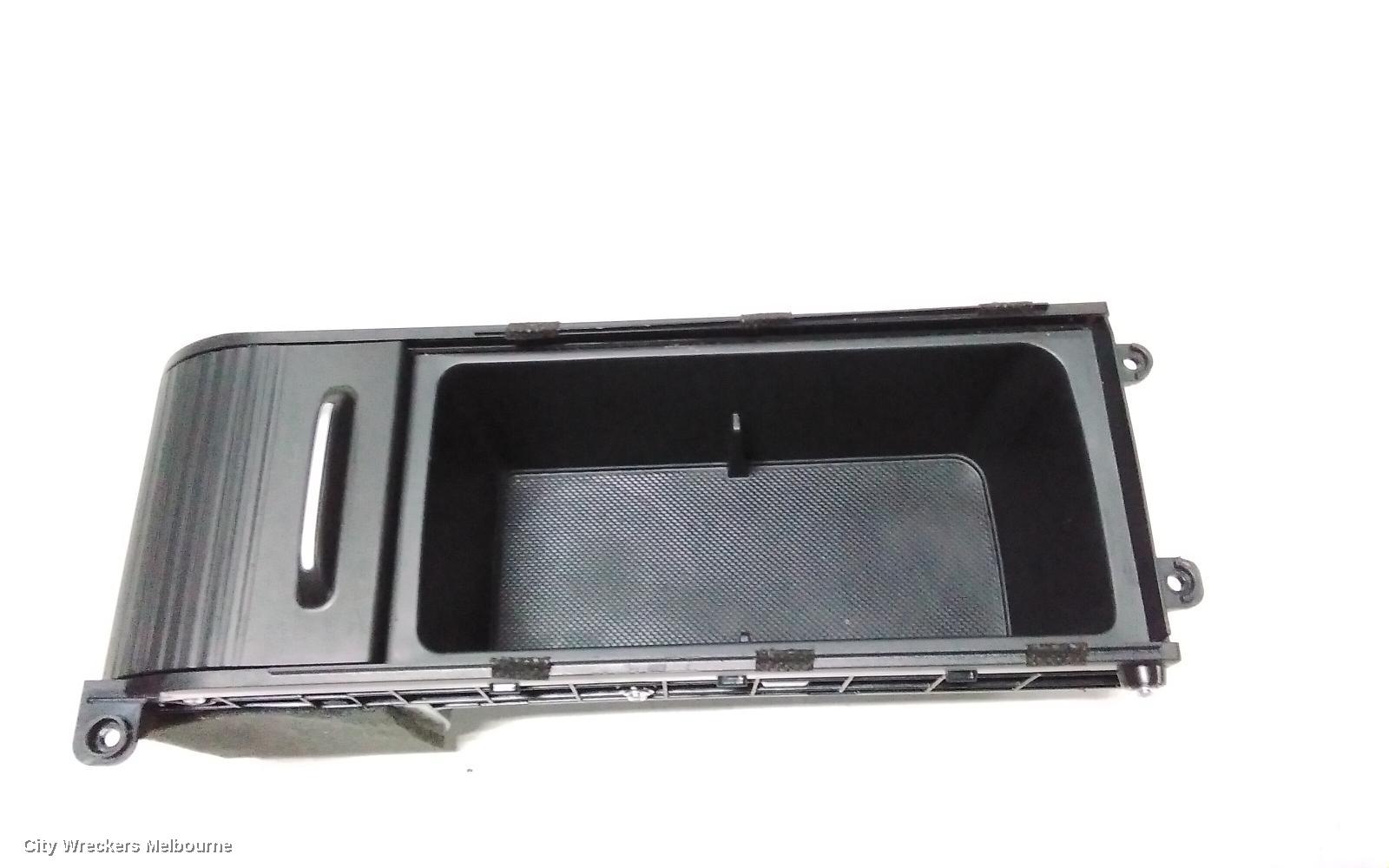 HYUNDAI I30, PD, HATCH, 03/2017 ONWARDS, CUP HOLDER: 118460