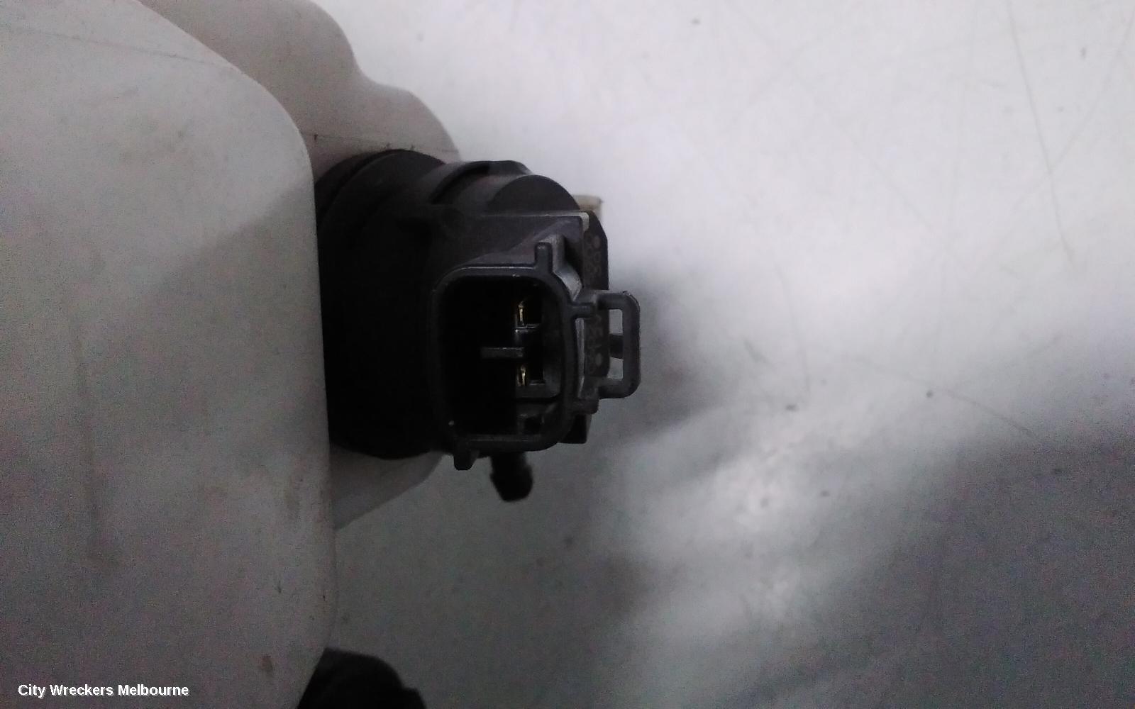 TOYOTA 86 WASHER BOTTLE, ZN6, W/ H/LAMP WASHERS TYPE, 04/2012 - 09/2021
