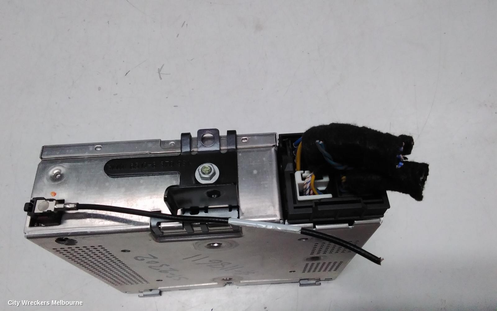 BMW 3 SERIES RADIO/CD/DVD/SAT/TV, BM53 RADIO MODULE IN BOOT, FLAT PIN TYPE, E46, 09/2001 - 07/2006