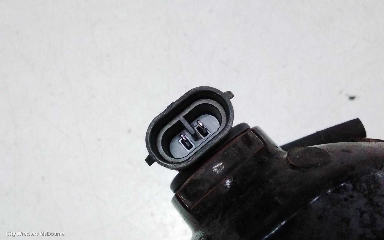 BMW 3 SERIES RIGHT INDICATOR/FOG/SIDE, BUMPER FOGLAMP, E46, SEDAN/WAGON/COUPE/CABRIO, M TECH, OVAL SHAPE, CLEAR LENS, 09/2000 - 07/2006