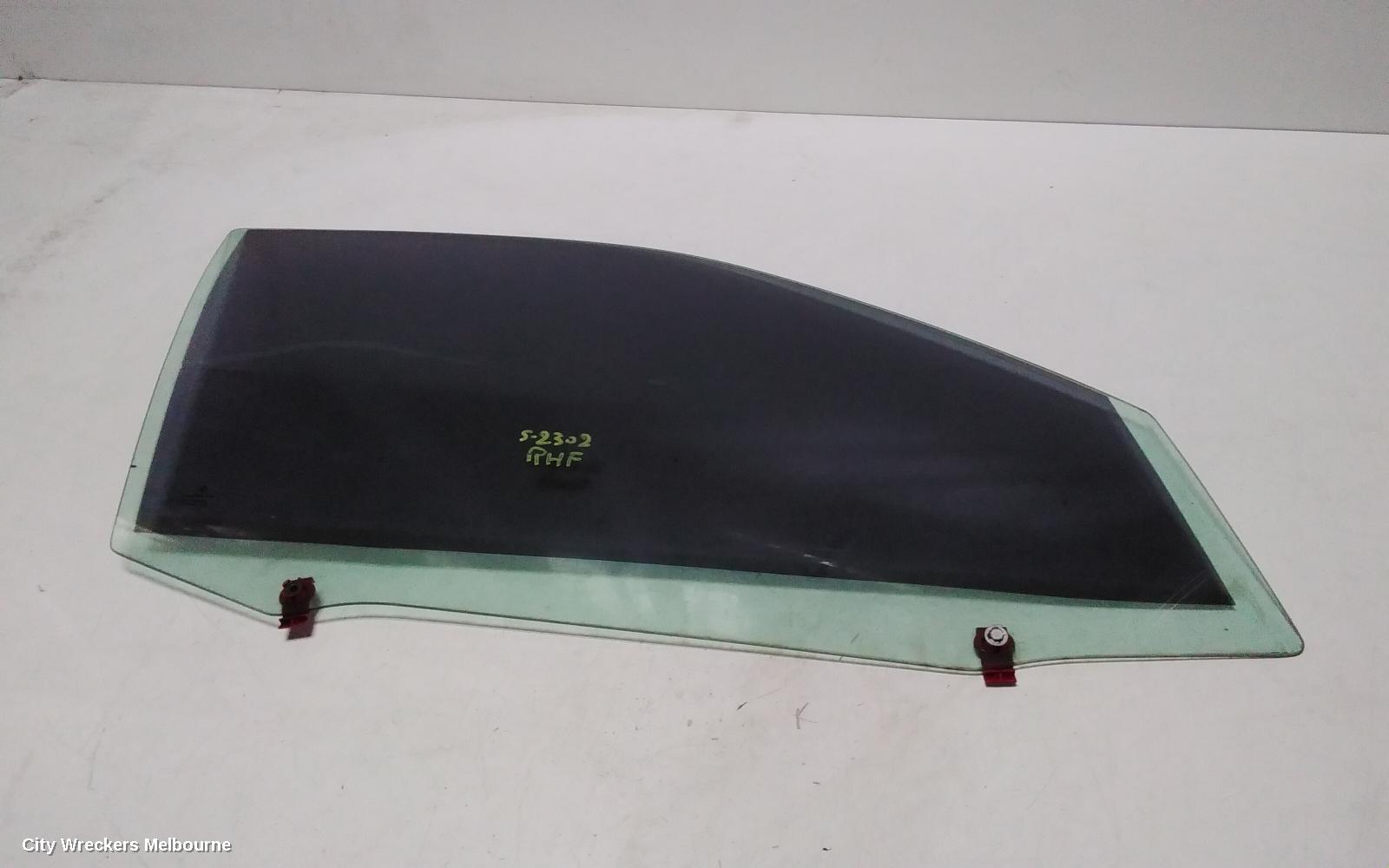 BMW 3 SERIES RIGHT FRONT DOOR WINDOW, E46, SEDAN/WAGON, 09/1998 - 01/2005