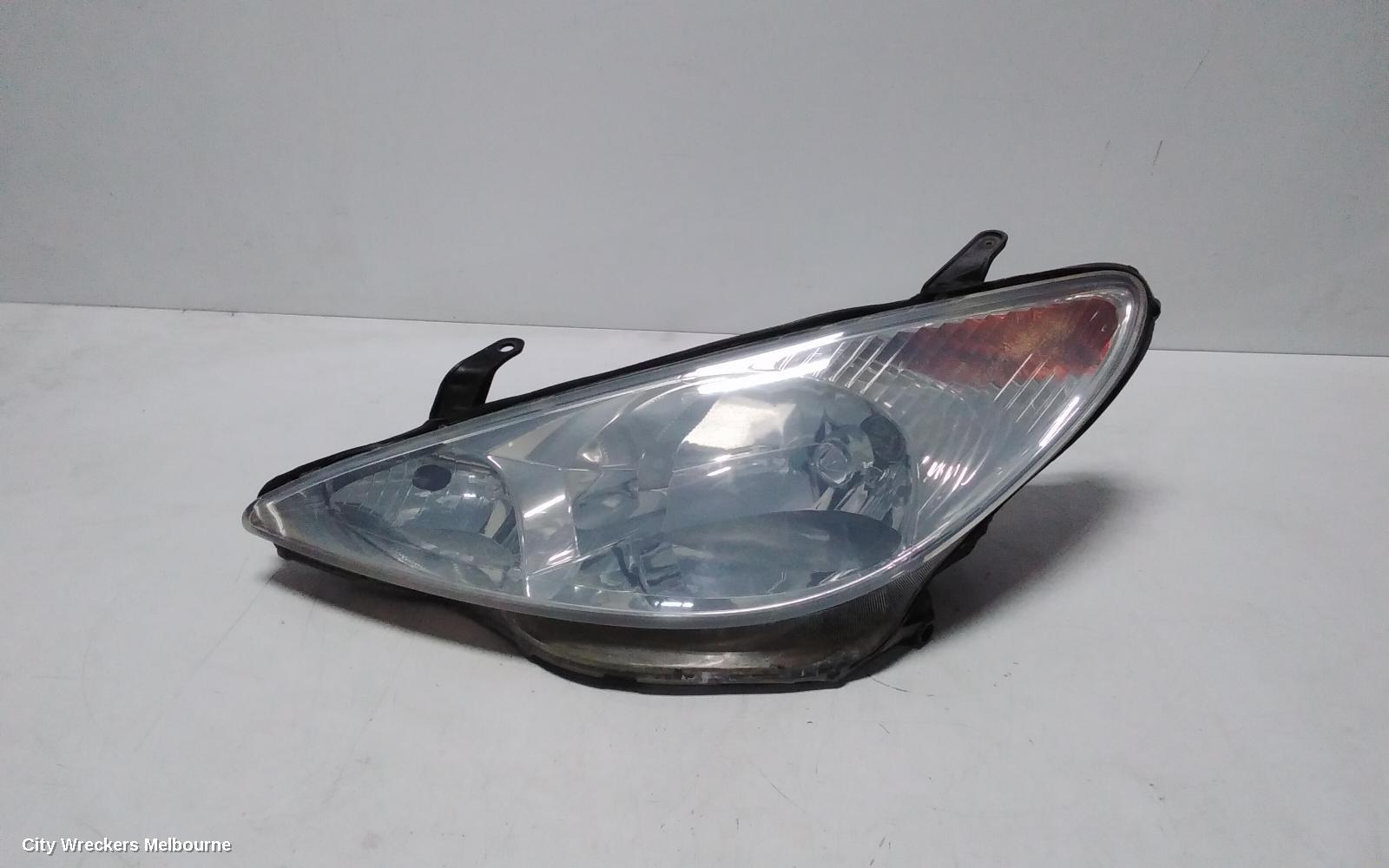 TOYOTA TARAGO LEFT HEADLAMP, ACR30 (AUST TYPE), 06/2000 - 06/2003