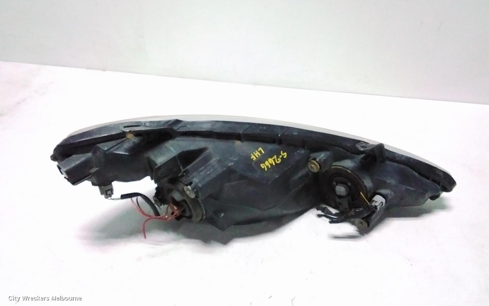 TOYOTA TARAGO LEFT HEADLAMP, ACR30 (AUST TYPE), 06/2000 - 06/2003