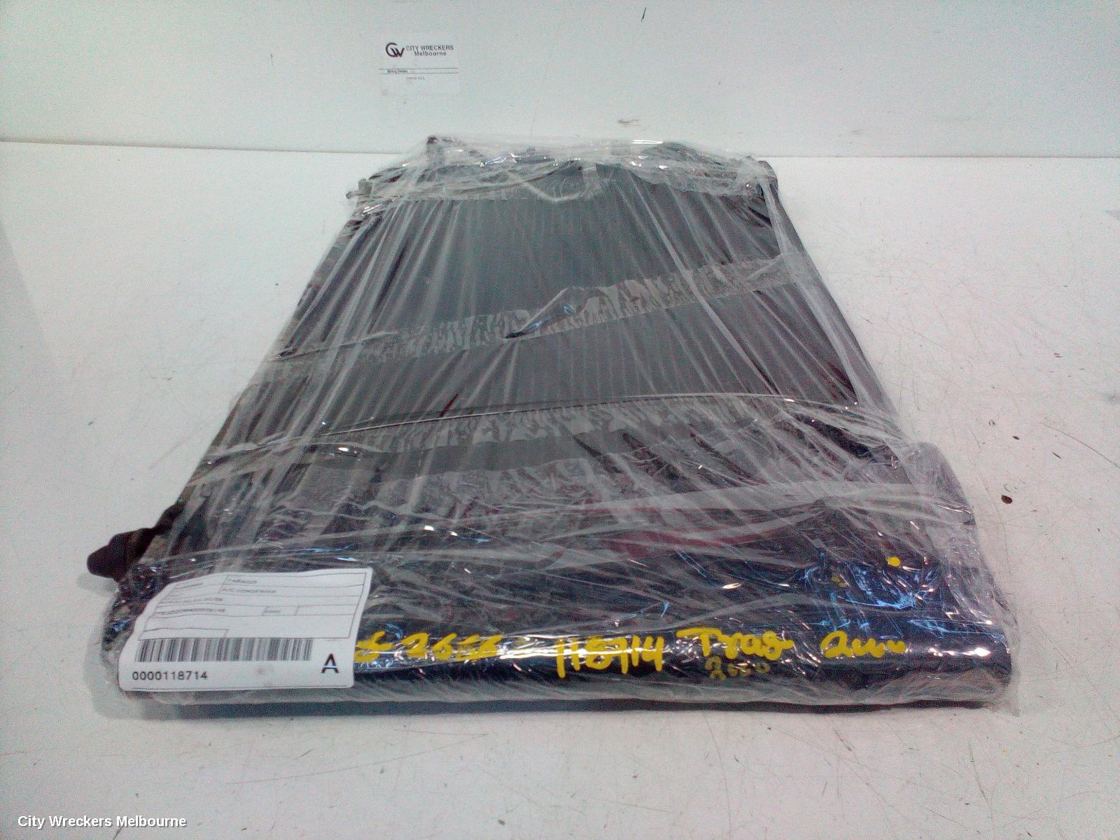 TOYOTA TARAGO A/C CONDENSER, ACR30 06/2000 - 02/2006